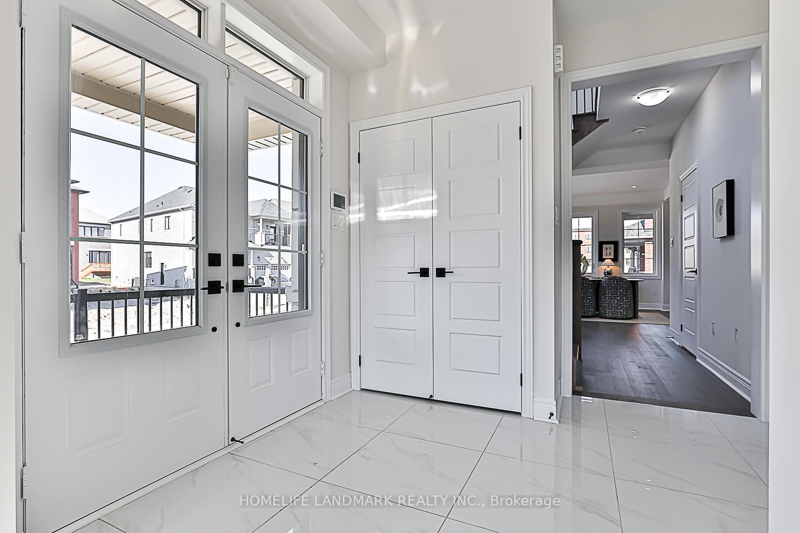 Photo 5 of 62 Jinnah Avenue, Markham, Middlefield — HOMEH