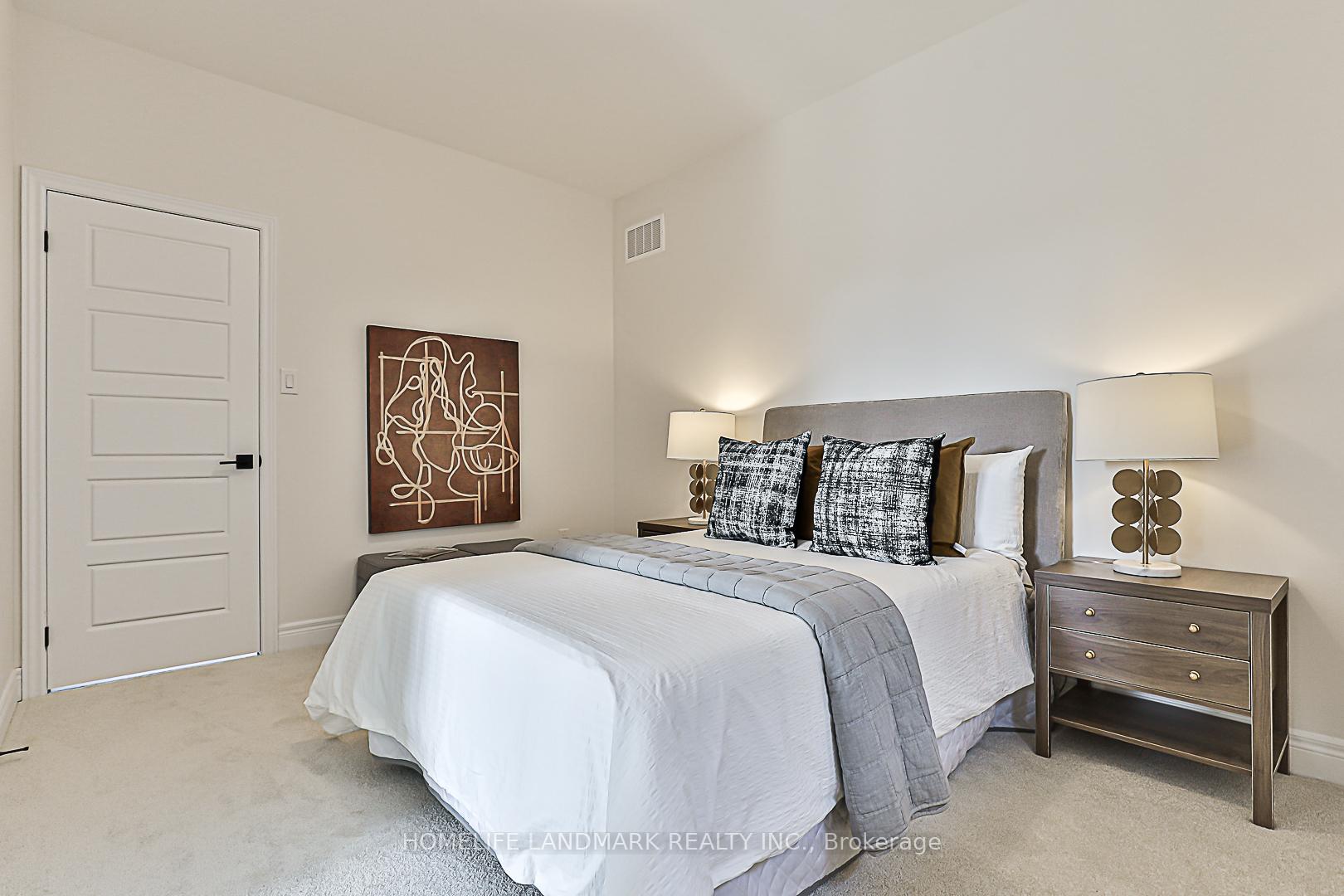 Photo 33 of 62 Jinnah Avenue, Markham, Middlefield — HOMEH