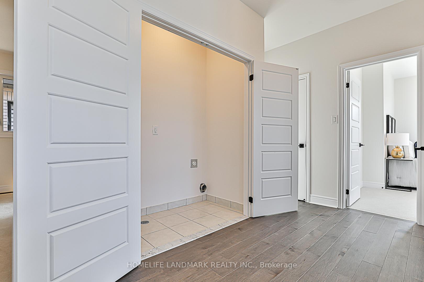 Photo 35 of 62 Jinnah Avenue, Markham, Middlefield — HOMEH