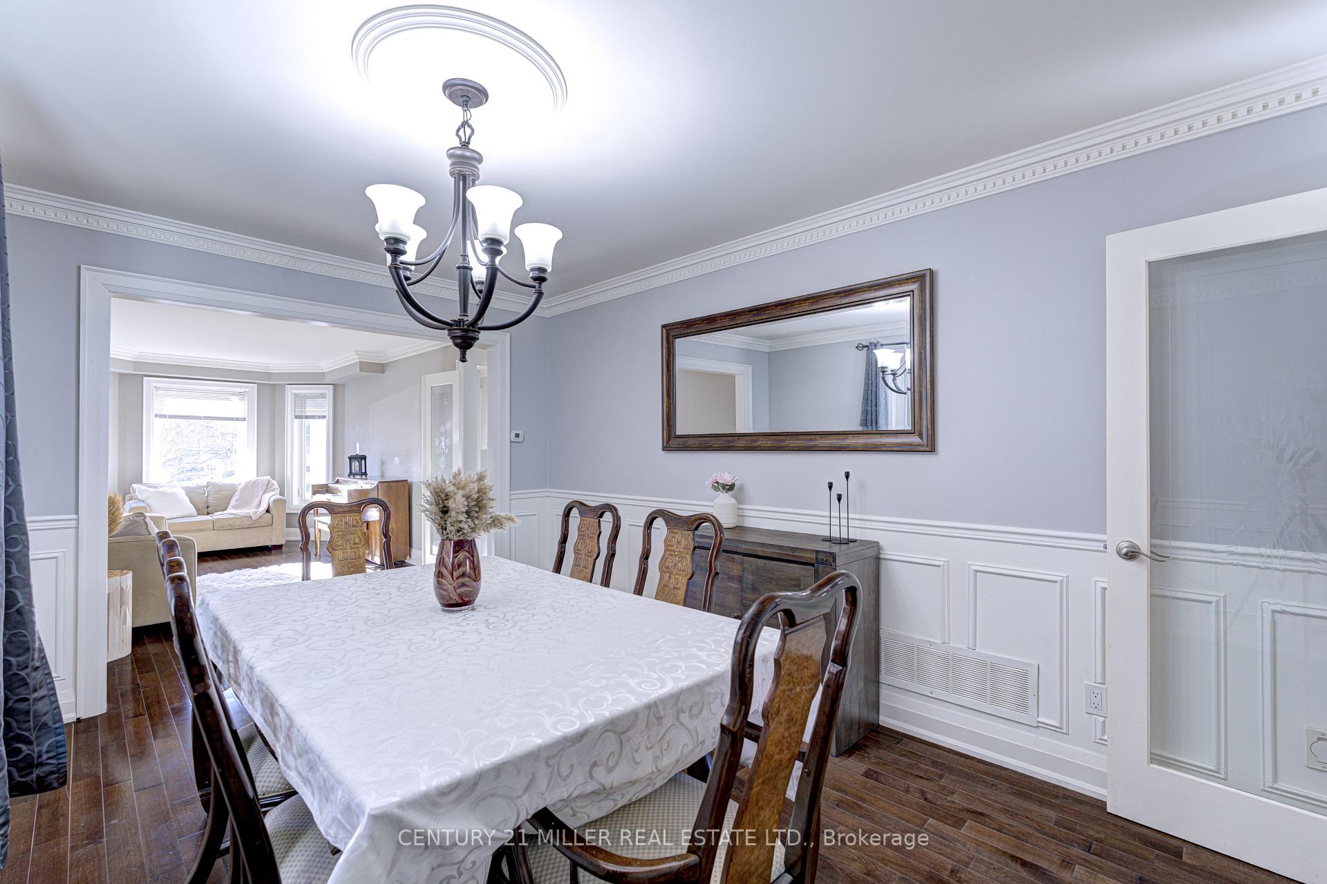 Photo 6 of 39 Iona Crescent, Vaughan, Elder Mills — HOMEH