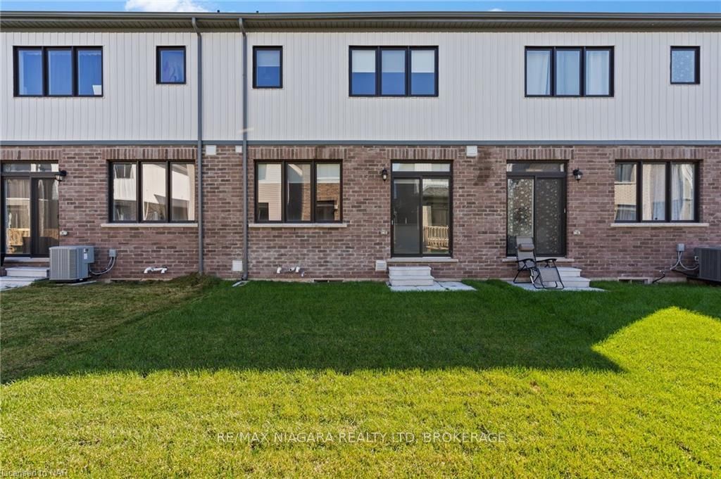 Photo 24 of 95 Keelson Street, Welland, Dain City — HOMEH