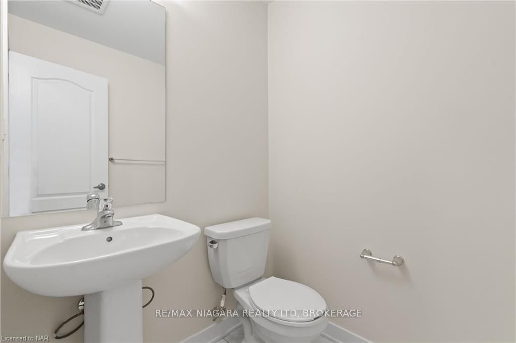 Photo 4 of 95 Keelson Street, Welland, Dain City — HOMEH