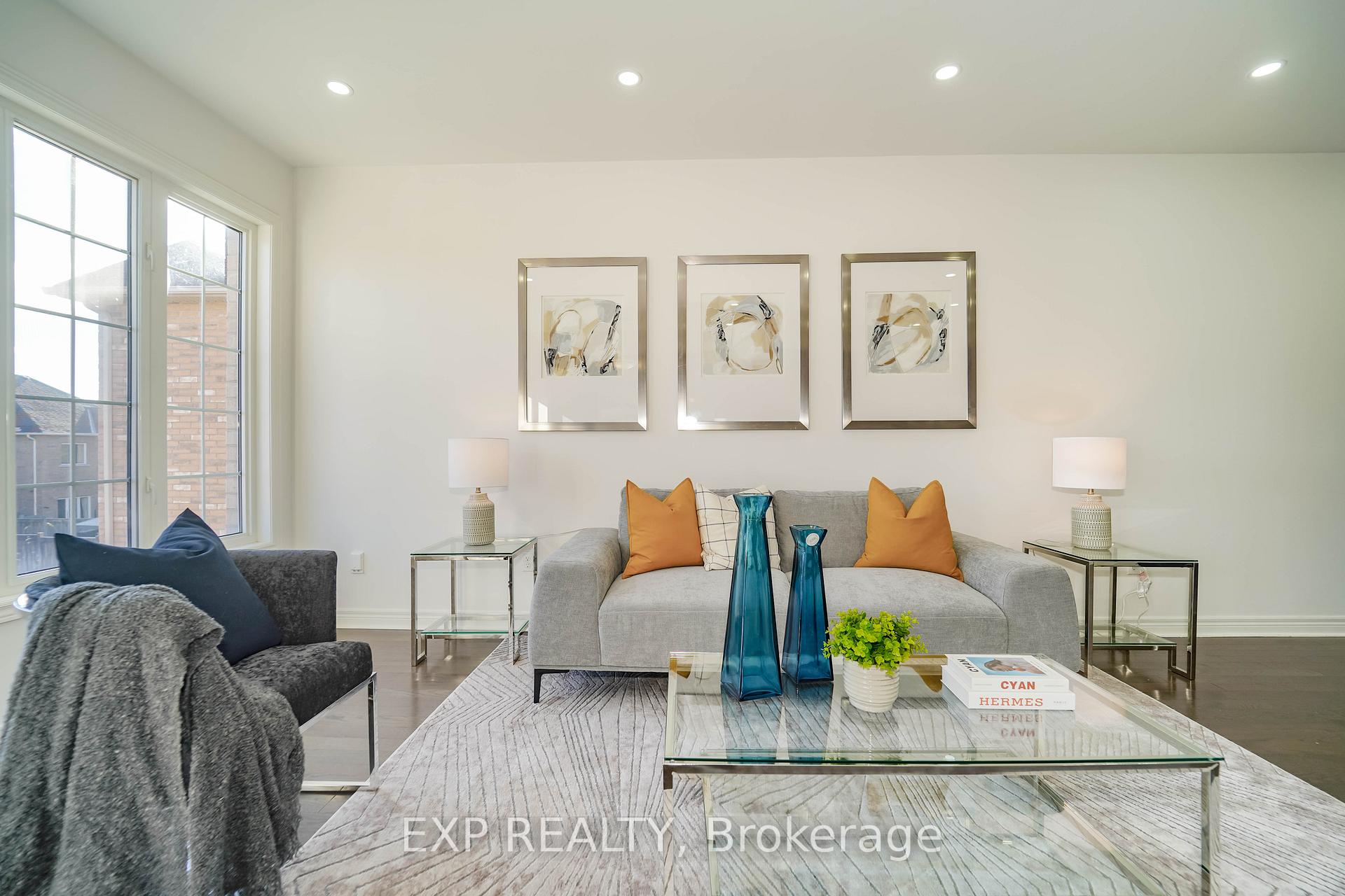 Photo 2 of 106 Pearl Lake Road, Markham, Cornell — HOMEH