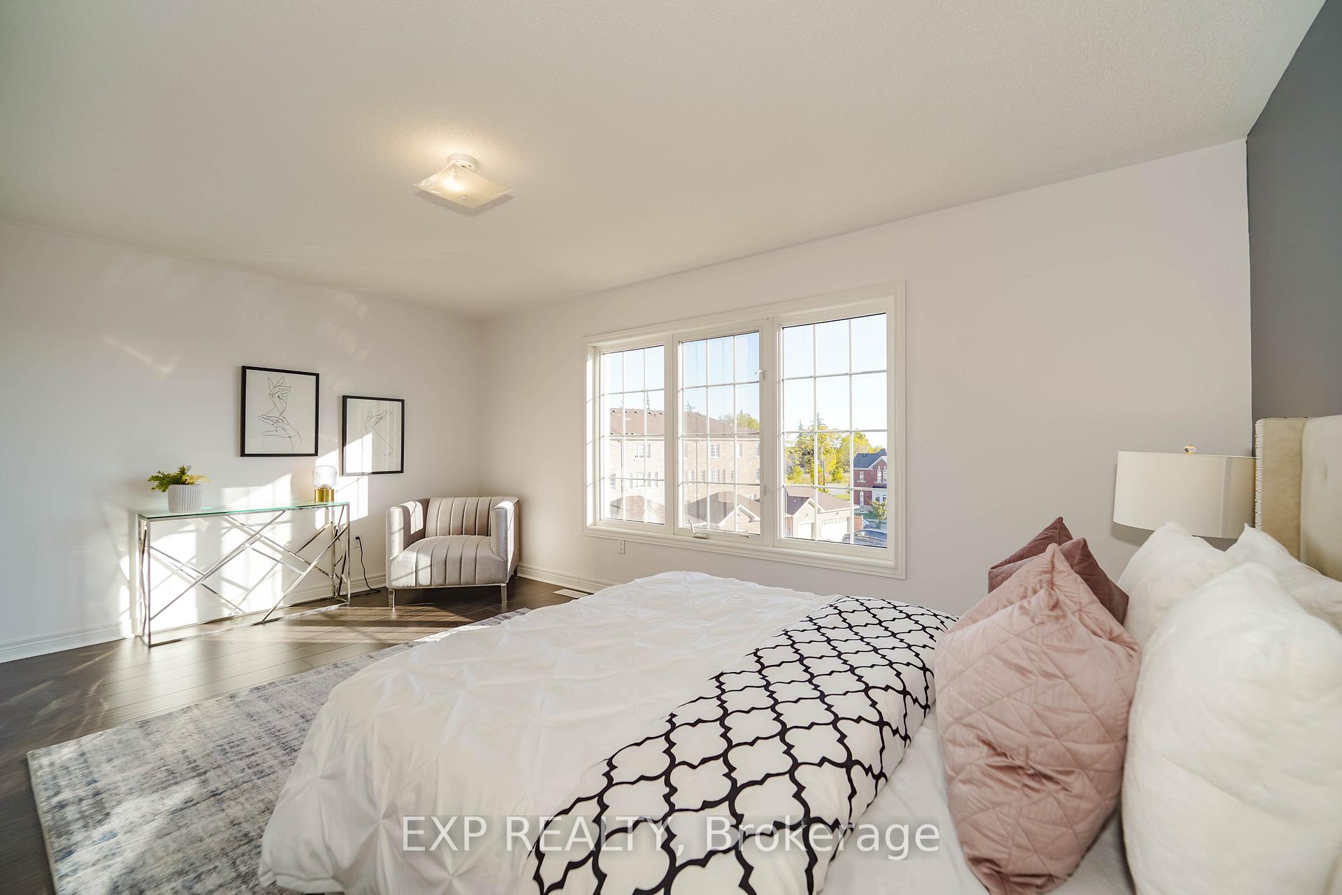 Photo 21 of 106 Pearl Lake Road, Markham, Cornell — HOMEH