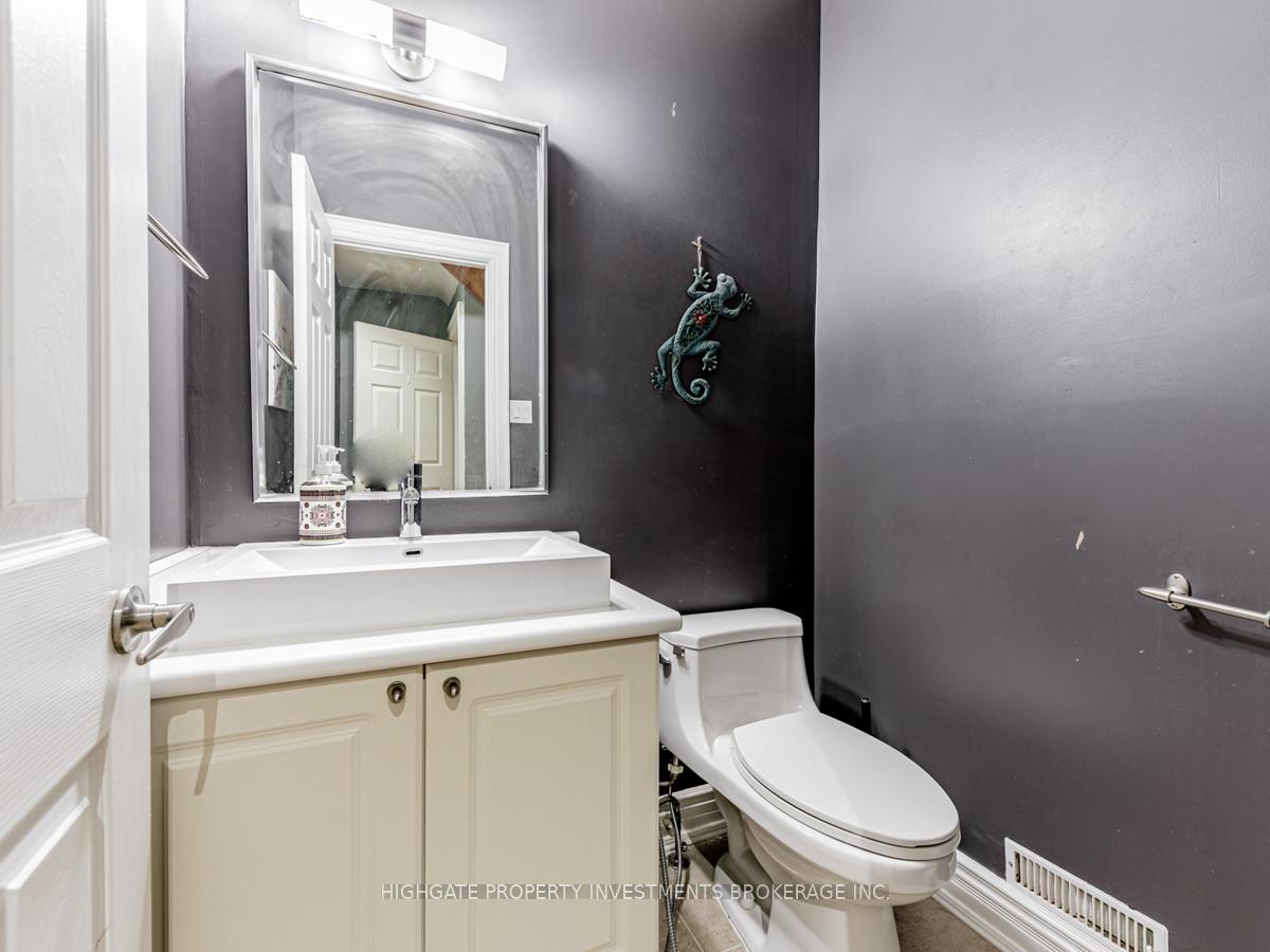 Photo 22 of 66 Ridgeway Court, Vaughan, Maple — HOMEH