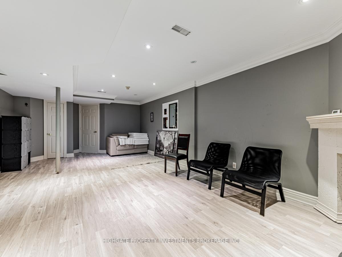 Photo 27 of 66 Ridgeway Court, Vaughan, Maple — HOMEH