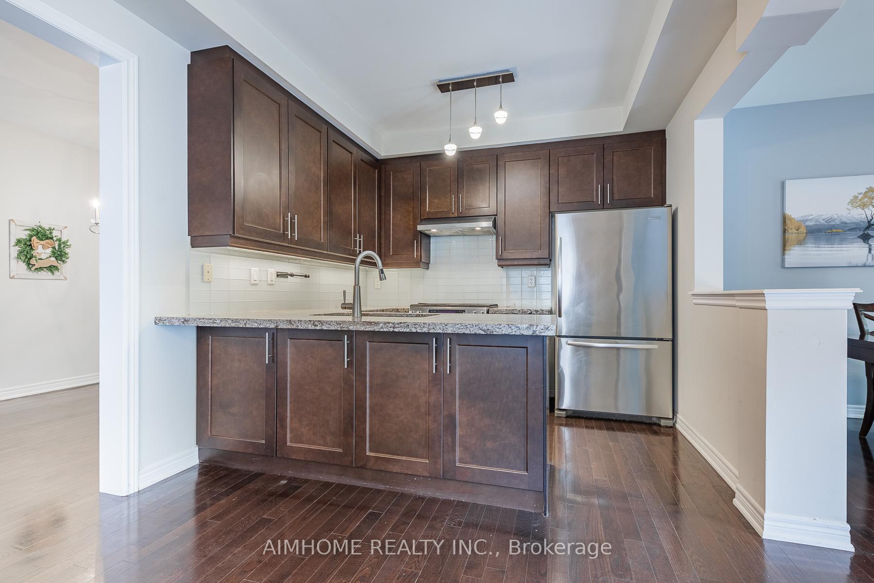 Photo 10 of 99 Lauderdale Drive, Vaughan, Patterson — HOMEH