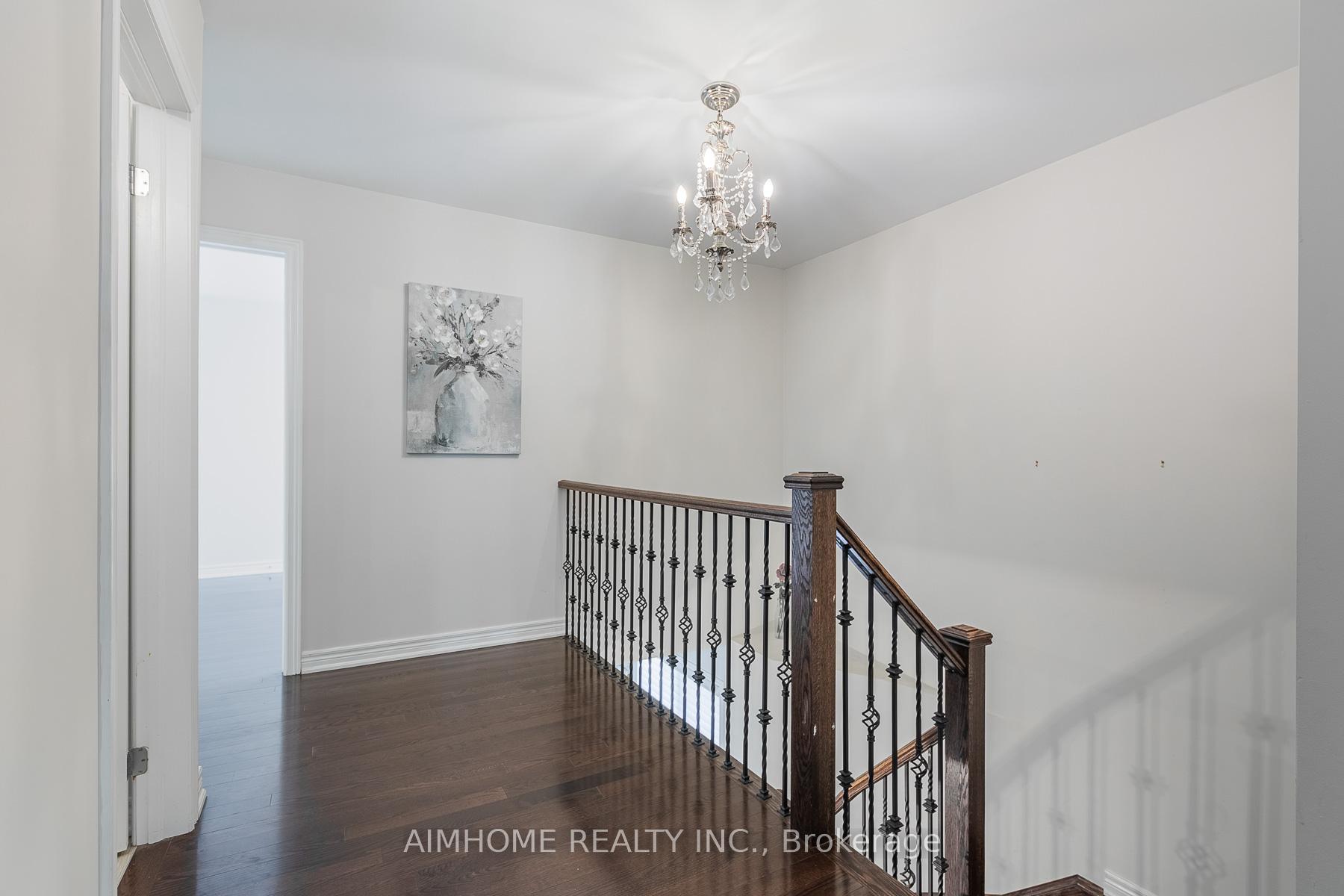 Photo 24 of 99 Lauderdale Drive, Vaughan, Patterson — HOMEH