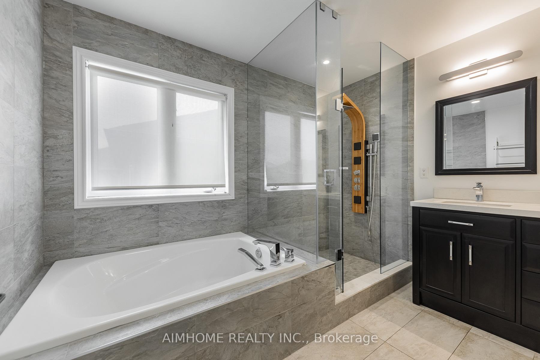 Photo 30 of 99 Lauderdale Drive, Vaughan, Patterson — HOMEH