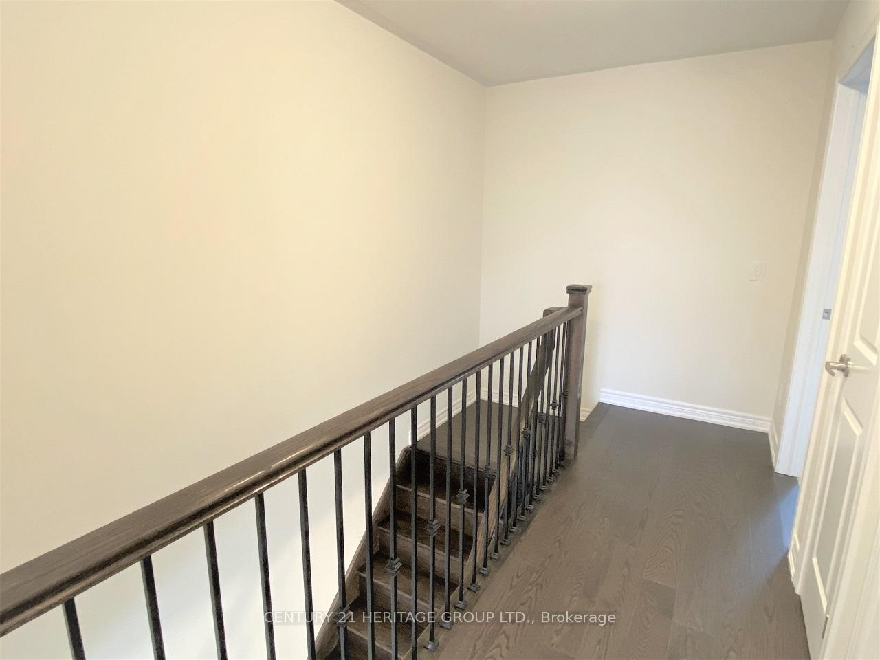 Photo 16 of 37 Gillivary Drive, Whitby, Rural Whitby — HOMEH