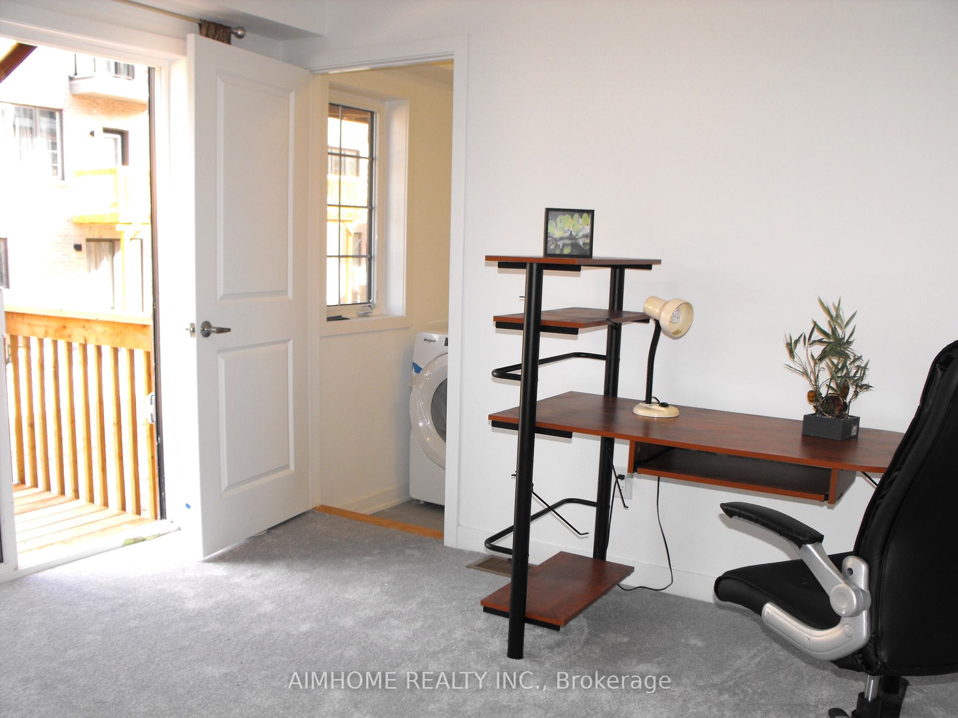 Photo 12 of 21 Calloway Way, Whitby, Downtown Whitby — HOMEH