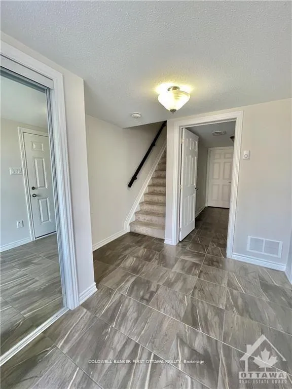 Photo 3 of 339 Pumpkinseed Crescent, Ottawa, Barrhaven - Half Moon Bay — HOMEH