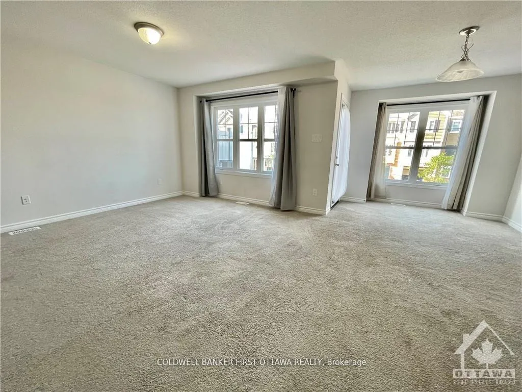 Photo 4 of 339 Pumpkinseed Crescent, Ottawa, Barrhaven - Half Moon Bay — HOMEH