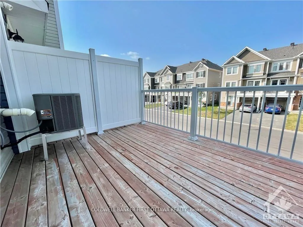 Photo 14 of 339 Pumpkinseed Crescent, Ottawa, Barrhaven - Half Moon Bay — HOMEH