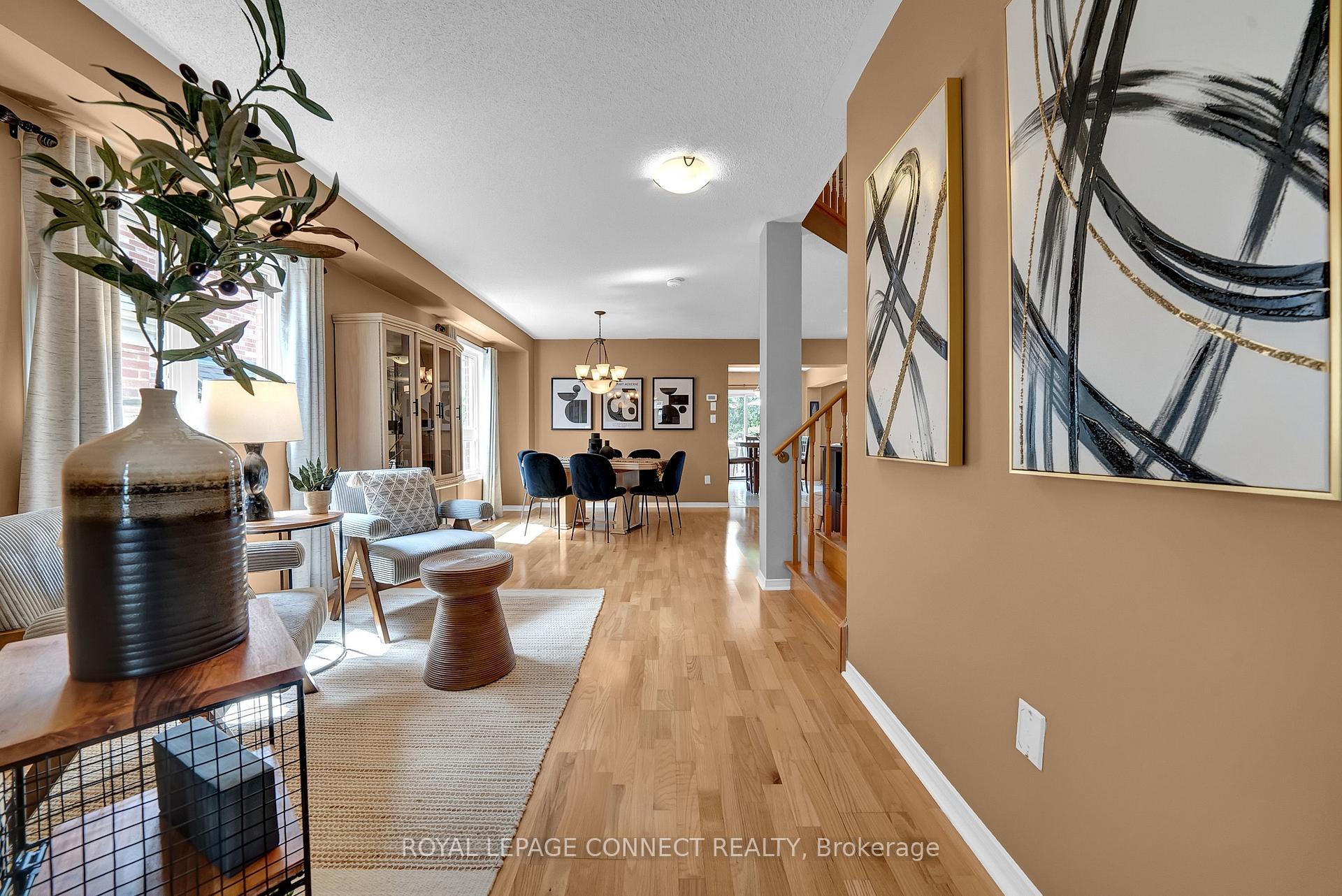 Photo 6 of 4 Middlecote Drive, Ajax, Northeast Ajax — HOMEH