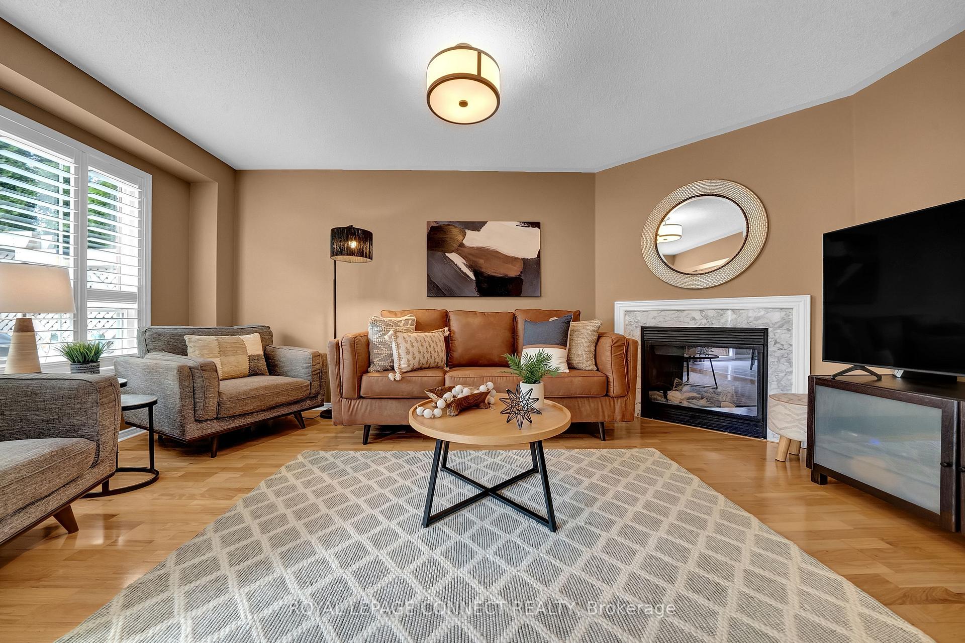 Photo 16 of 4 Middlecote Drive, Ajax, Northeast Ajax — HOMEH