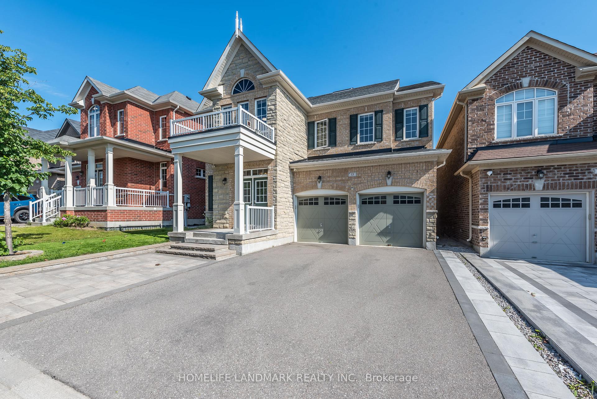Photo 1 of 13 Hua Du Avenue, Markham, Berczy — HOMEH