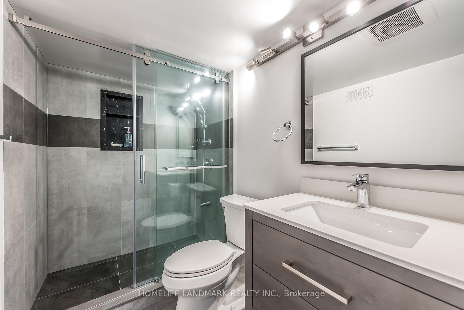 Photo 28 of 13 Hua Du Avenue, Markham, Berczy — HOMEH