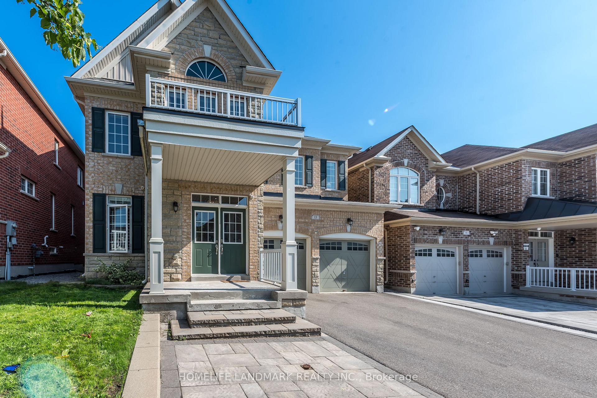 Photo 32 of 13 Hua Du Avenue, Markham, Berczy — HOMEH