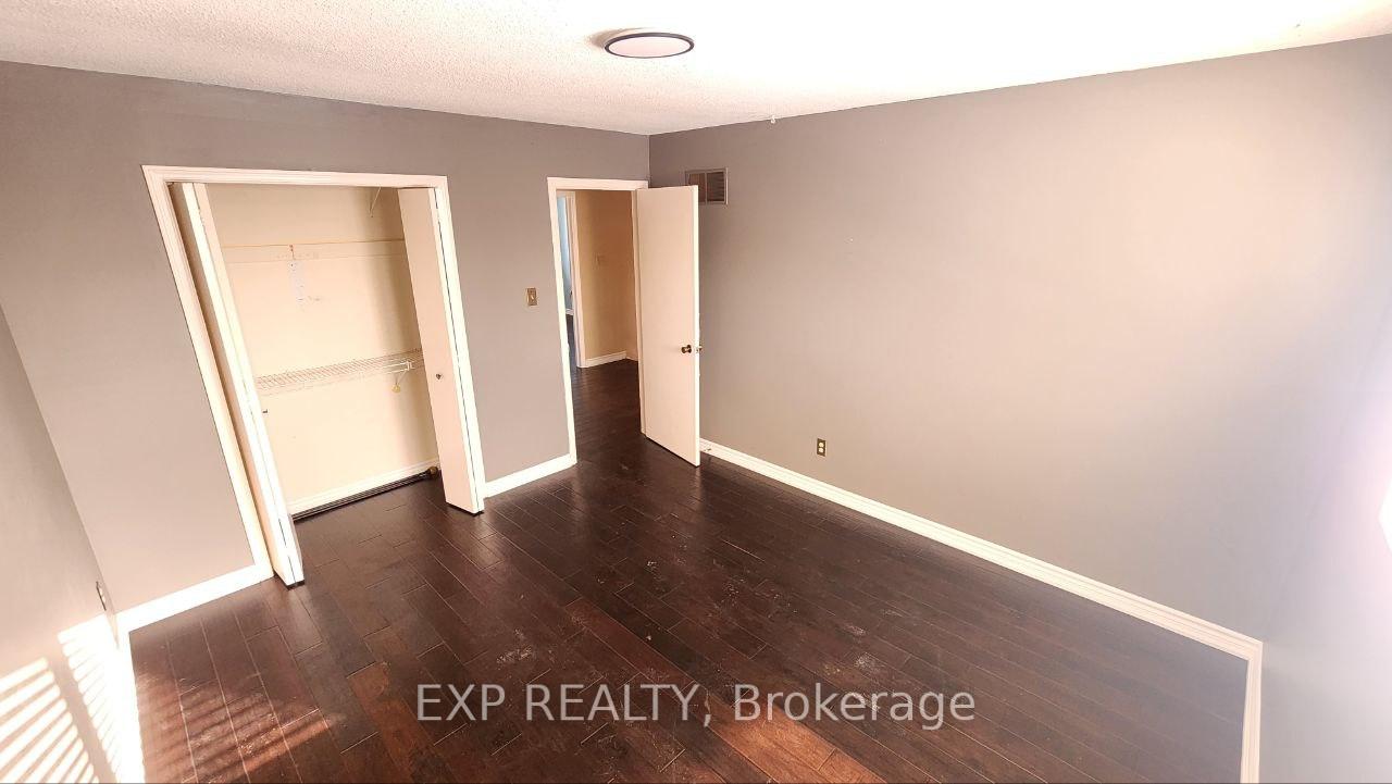 Photo 16 of 50 Evergreen Drive, Whitby, Blue Grass Meadows — HOMEH