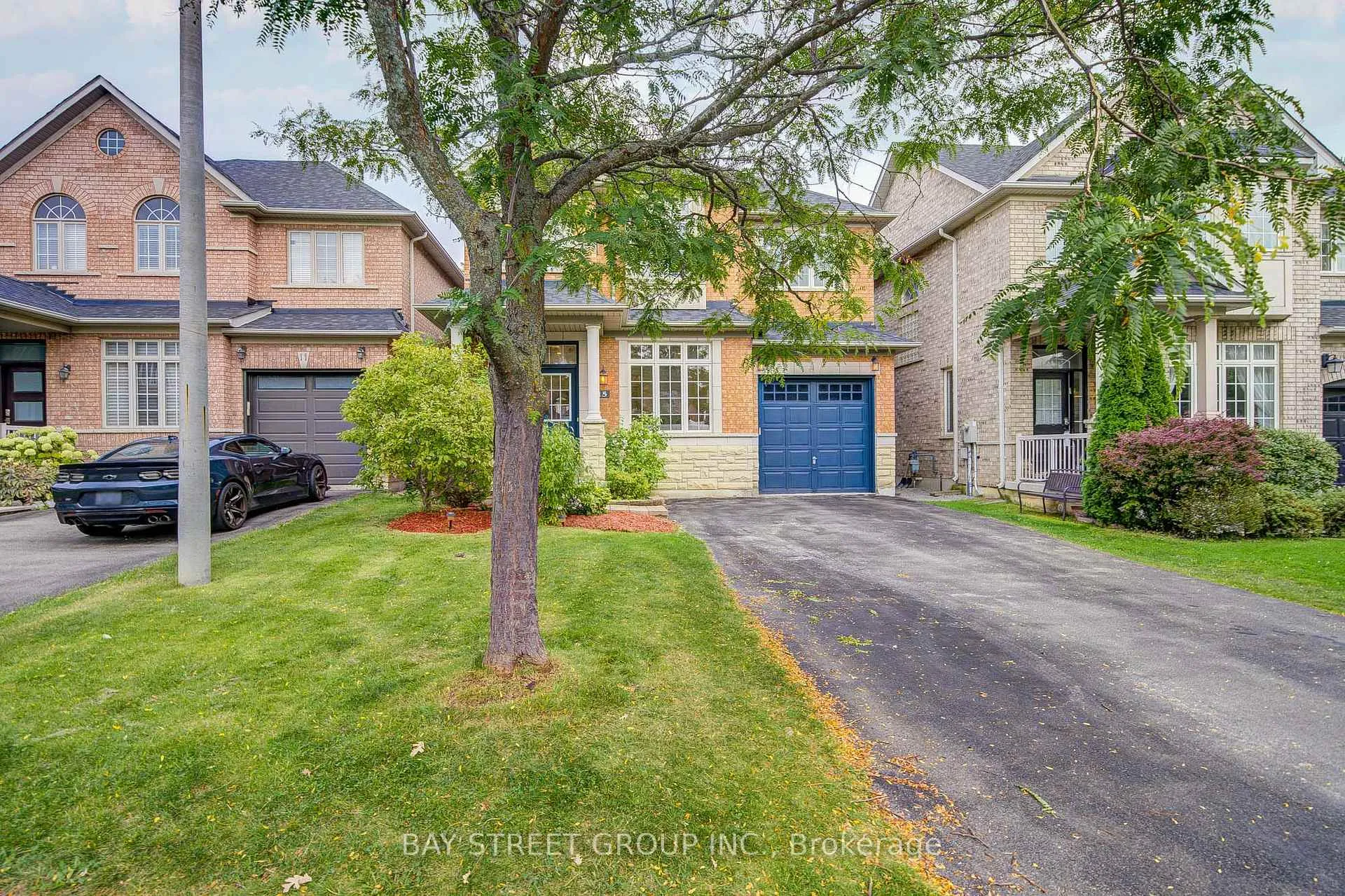 Photo 3 of 15 Sisley Crescent, Vaughan, Patterson — HOMEH