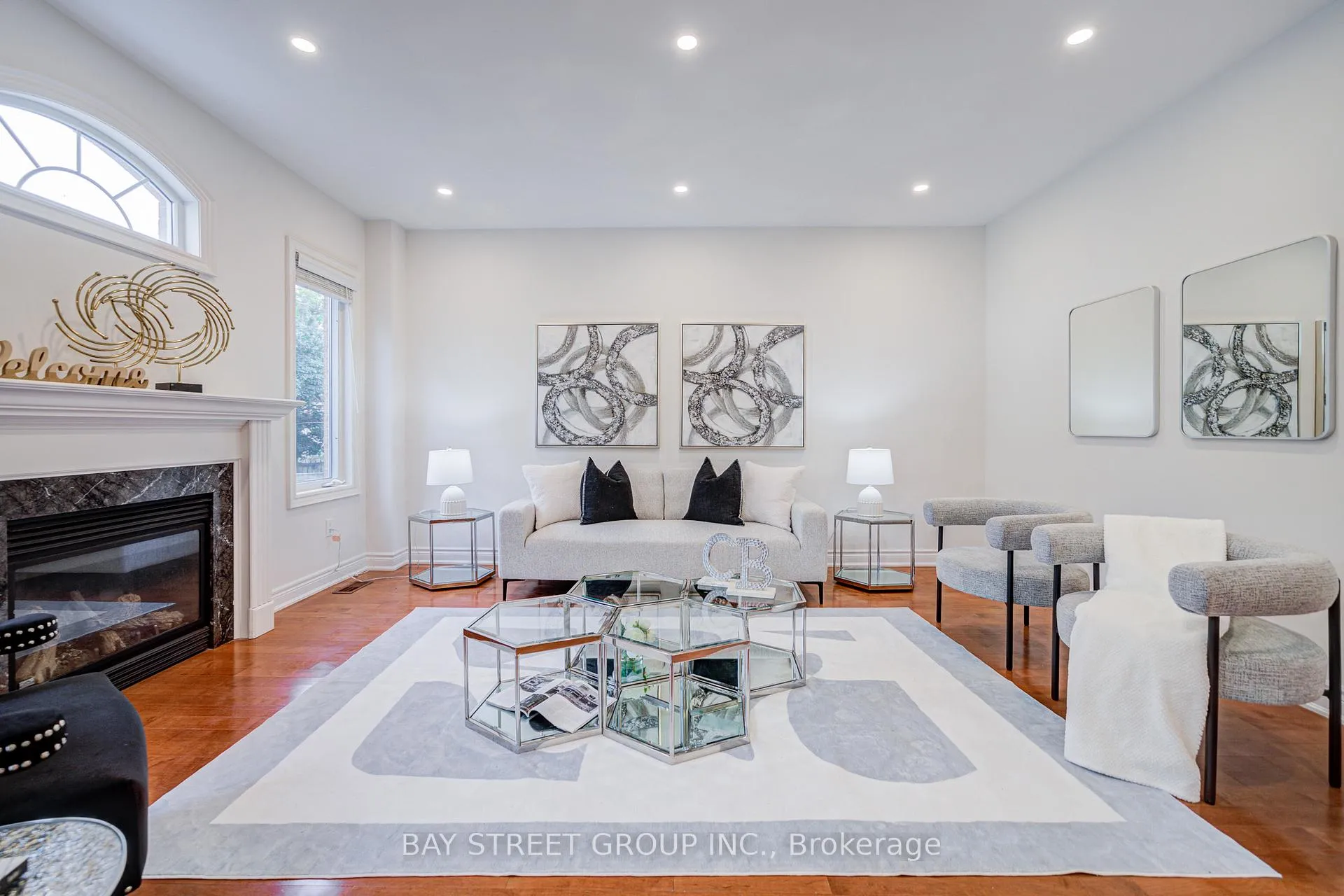 Photo 13 of 15 Sisley Crescent, Vaughan, Patterson — HOMEH