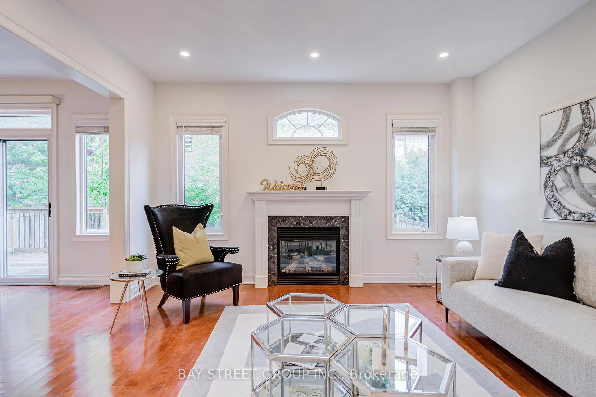 Photo 16 of 15 Sisley Crescent, Vaughan, Patterson — HOMEH