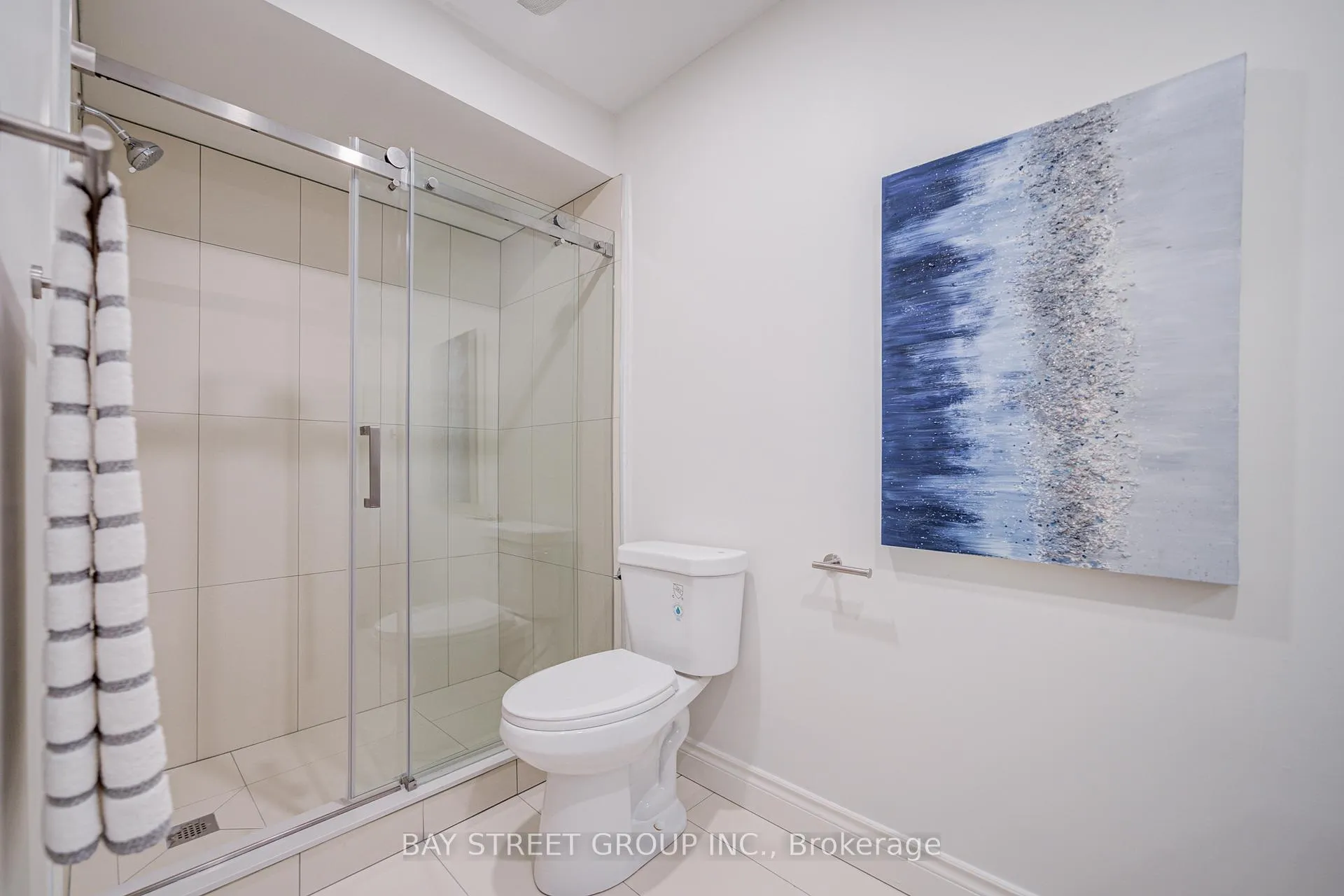 Photo 34 of 15 Sisley Crescent, Vaughan, Patterson — HOMEH