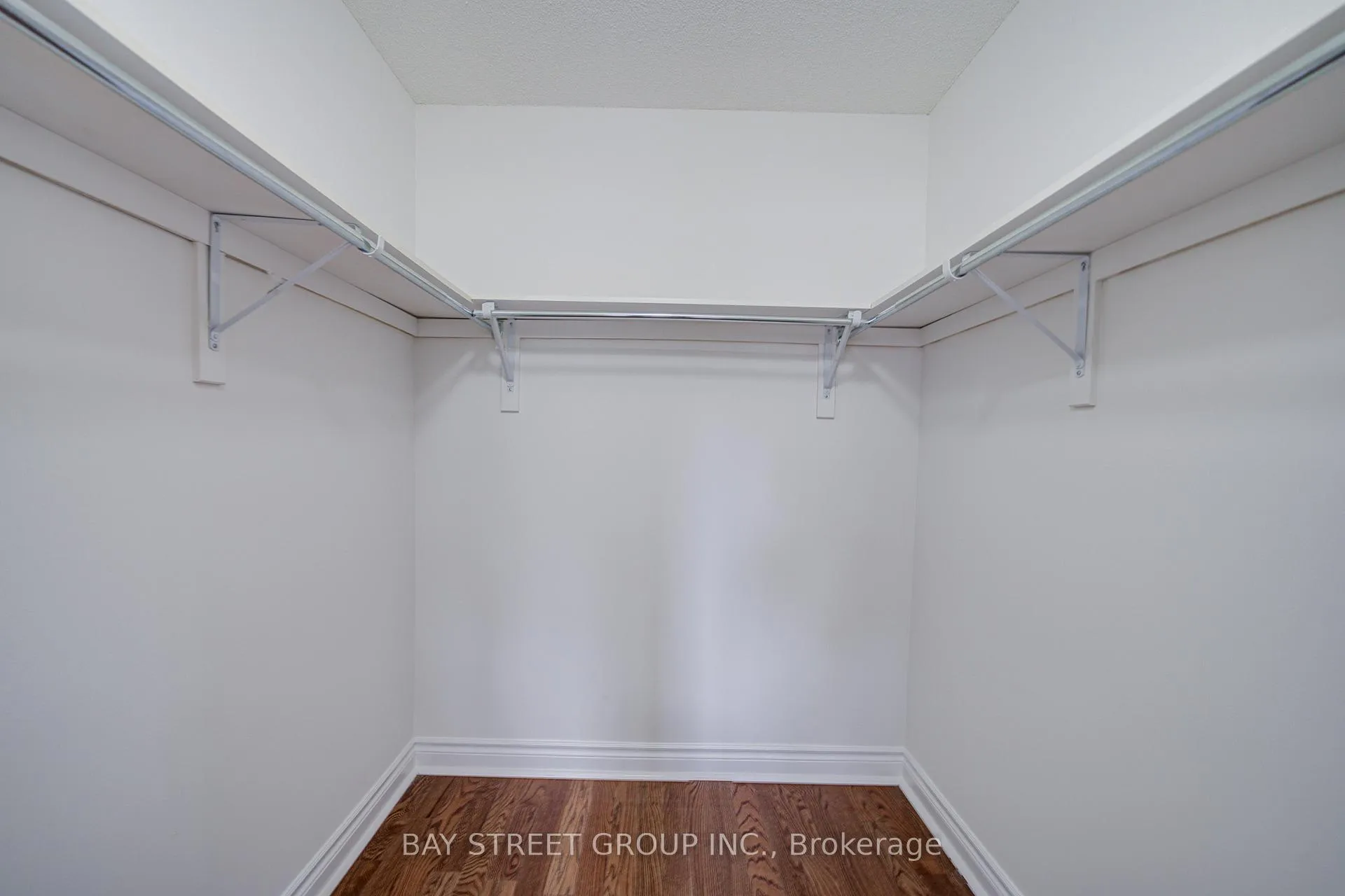 Photo 39 of 15 Sisley Crescent, Vaughan, Patterson — HOMEH