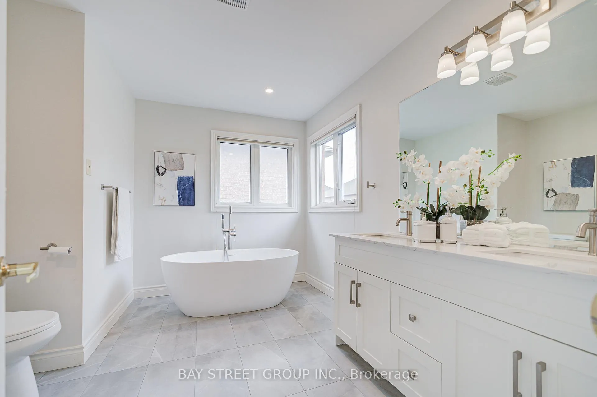 Photo 41 of 15 Sisley Crescent, Vaughan, Patterson — HOMEH