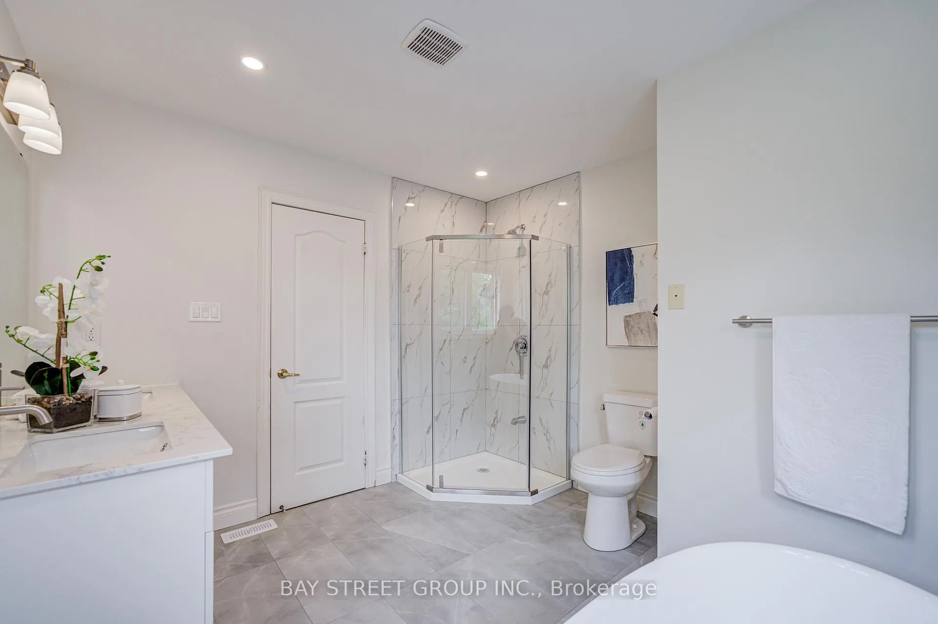 Photo 42 of 15 Sisley Crescent, Vaughan, Patterson — HOMEH
