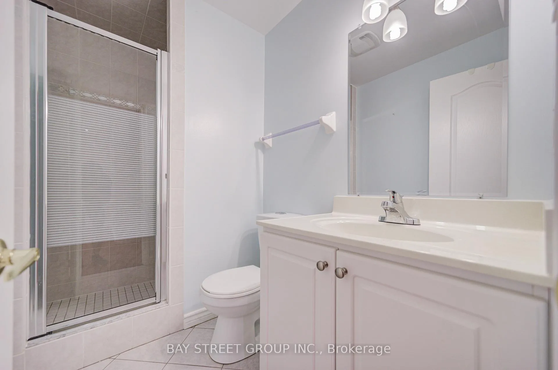 Photo 46 of 15 Sisley Crescent, Vaughan, Patterson — HOMEH