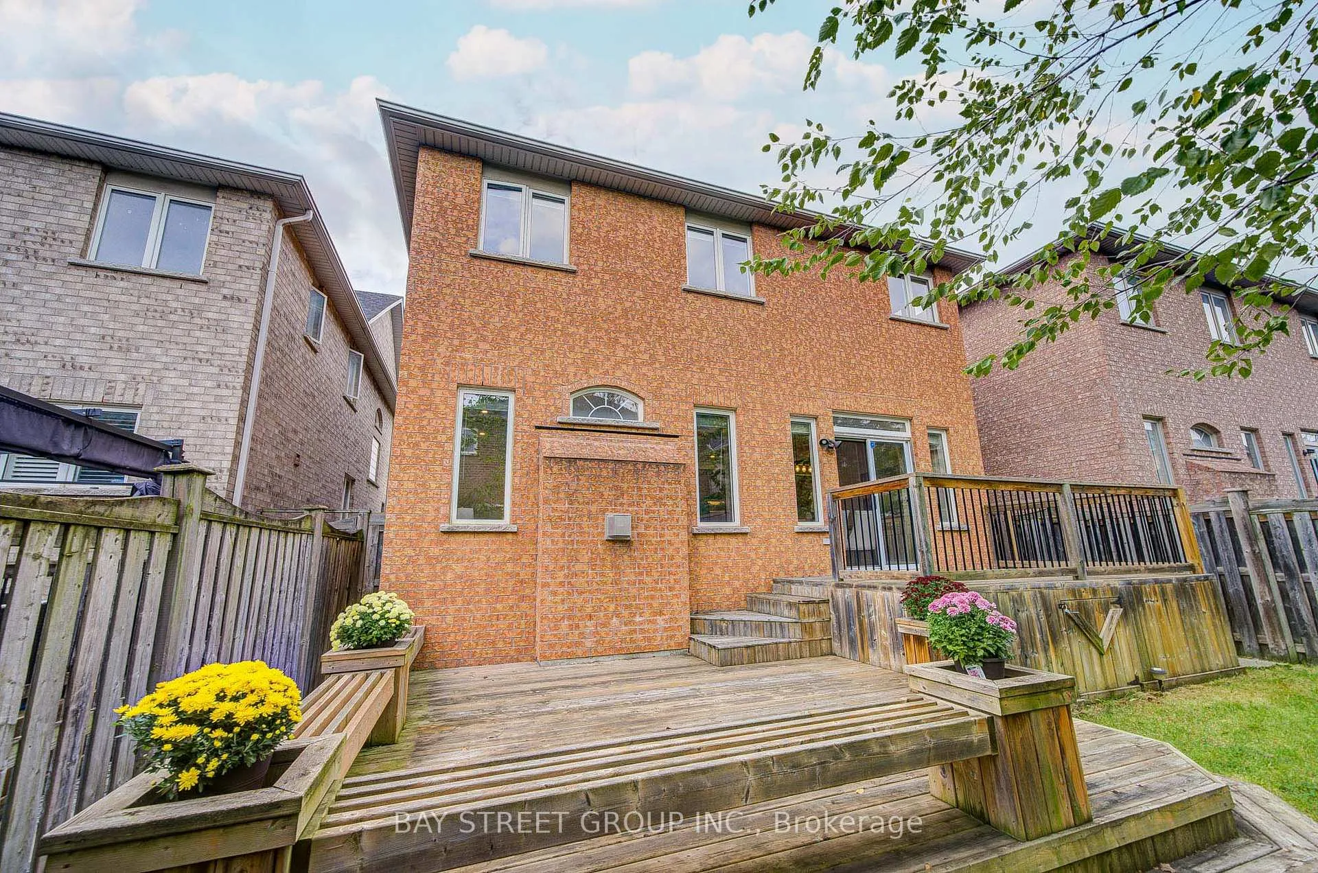 Photo 48 of 15 Sisley Crescent, Vaughan, Patterson — HOMEH