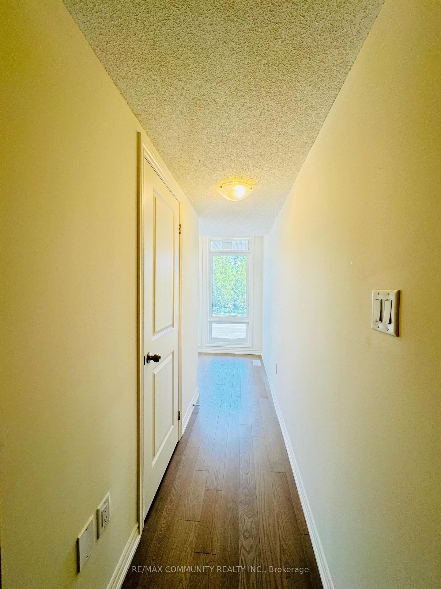 Photo 2 of 482 Salem Road S, Ajax, South East — HOMEH
