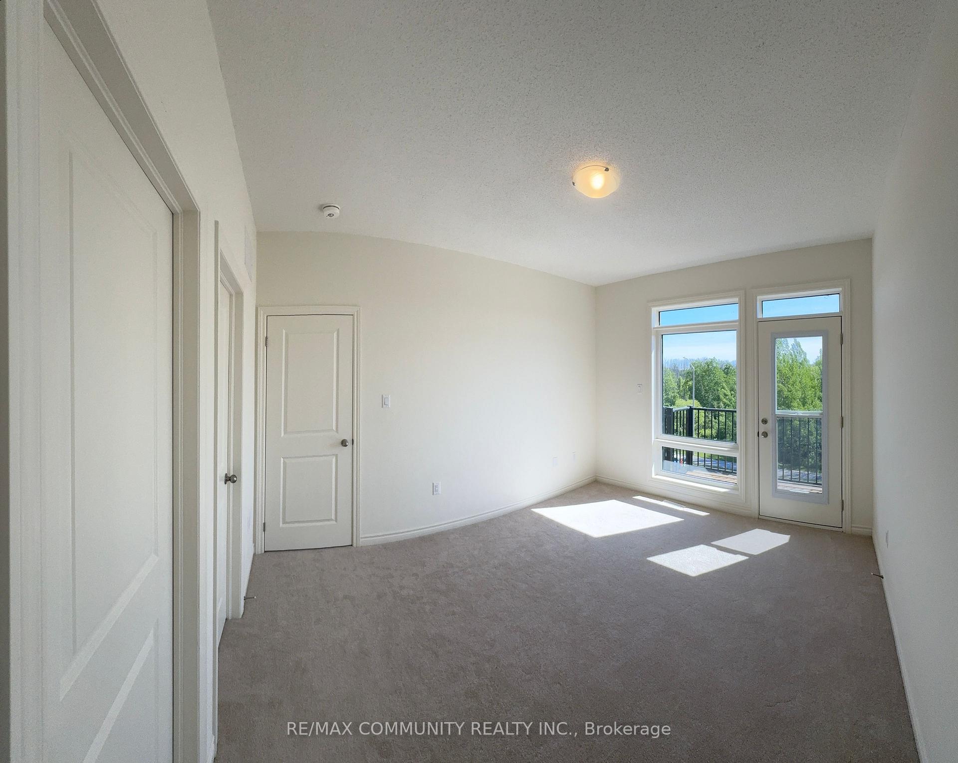 Photo 16 of 482 Salem Road S, Ajax, South East — HOMEH