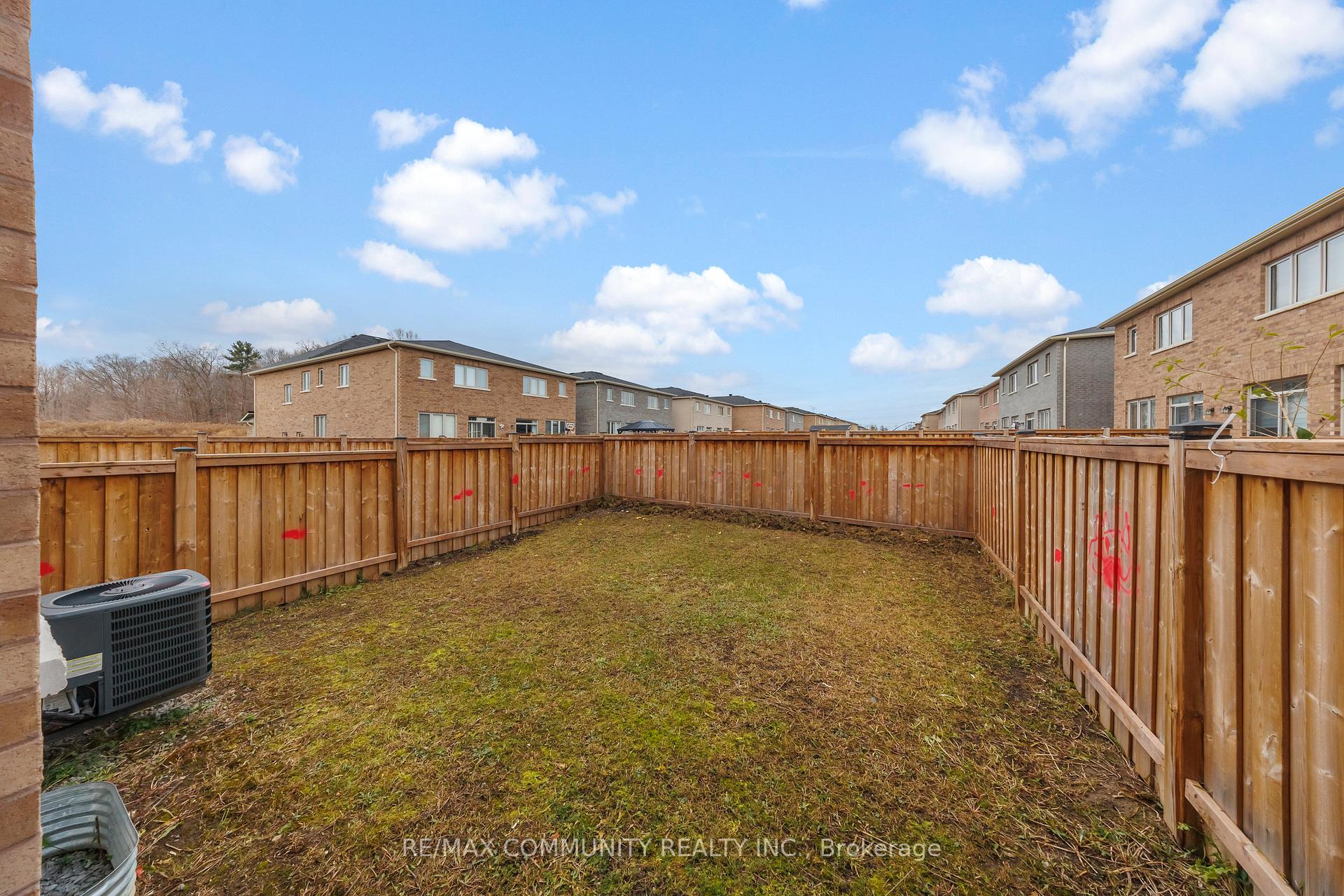 Photo 40 of 14 Mohandas Drive, Markham, Cedarwood — HOMEH