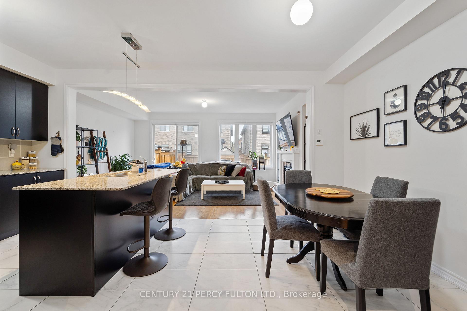 Photo 8 of 22 Coho Drive, Whitby, Lynde Creek — HOMEH