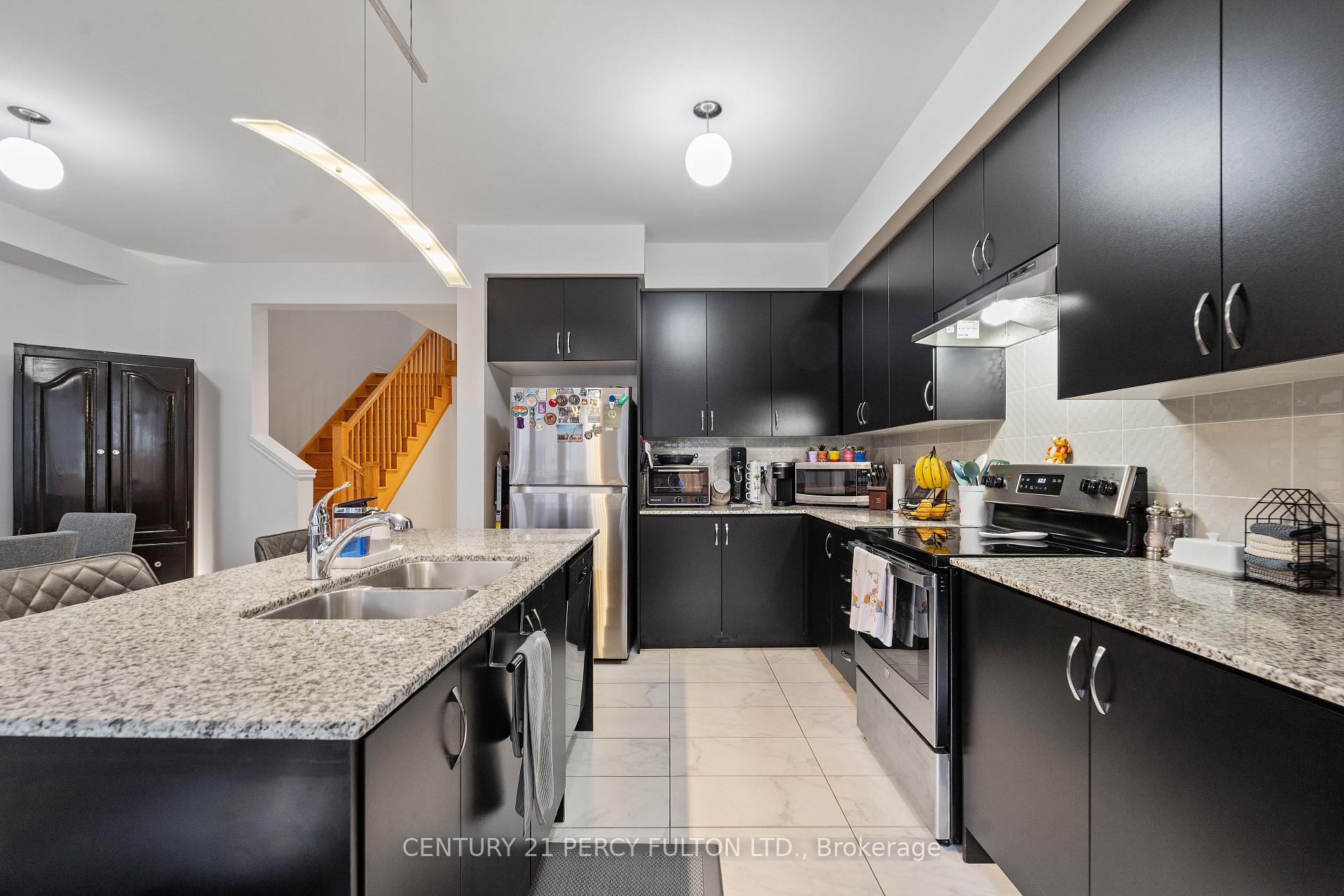 Photo 10 of 22 Coho Drive, Whitby, Lynde Creek — HOMEH
