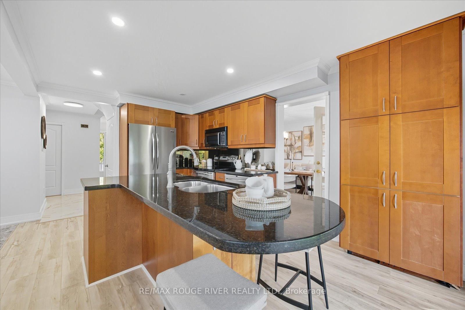 Photo 33 of 14 Erickson Drive, Whitby, Blue Grass Meadows — HOMEH