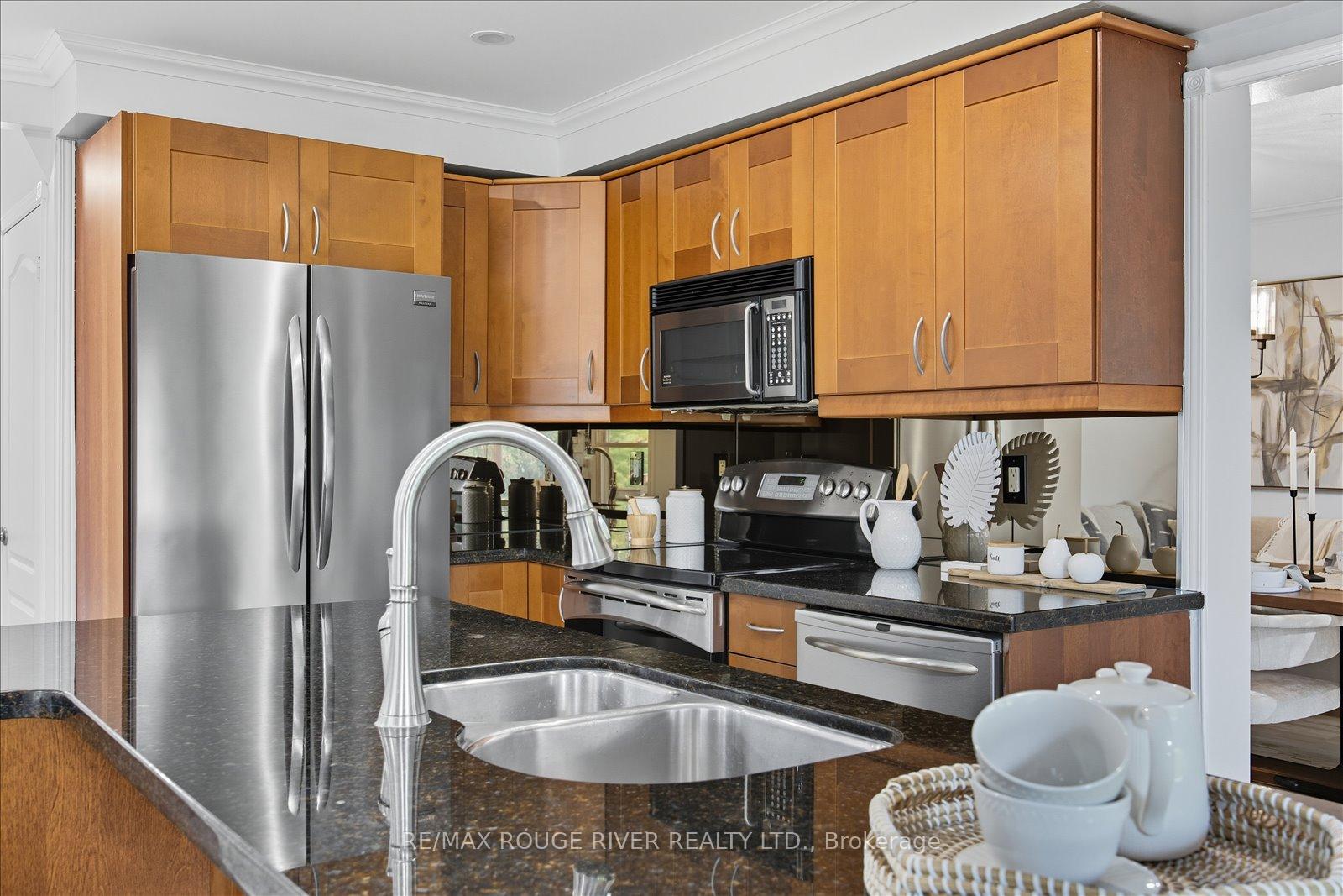 Photo 36 of 14 Erickson Drive, Whitby, Blue Grass Meadows — HOMEH