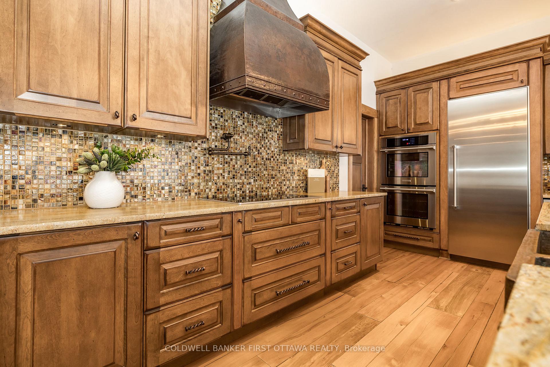 Photo 6 of 125 & 126 Munro Lane, Beckwith, Beckwith Twp — HOMEH