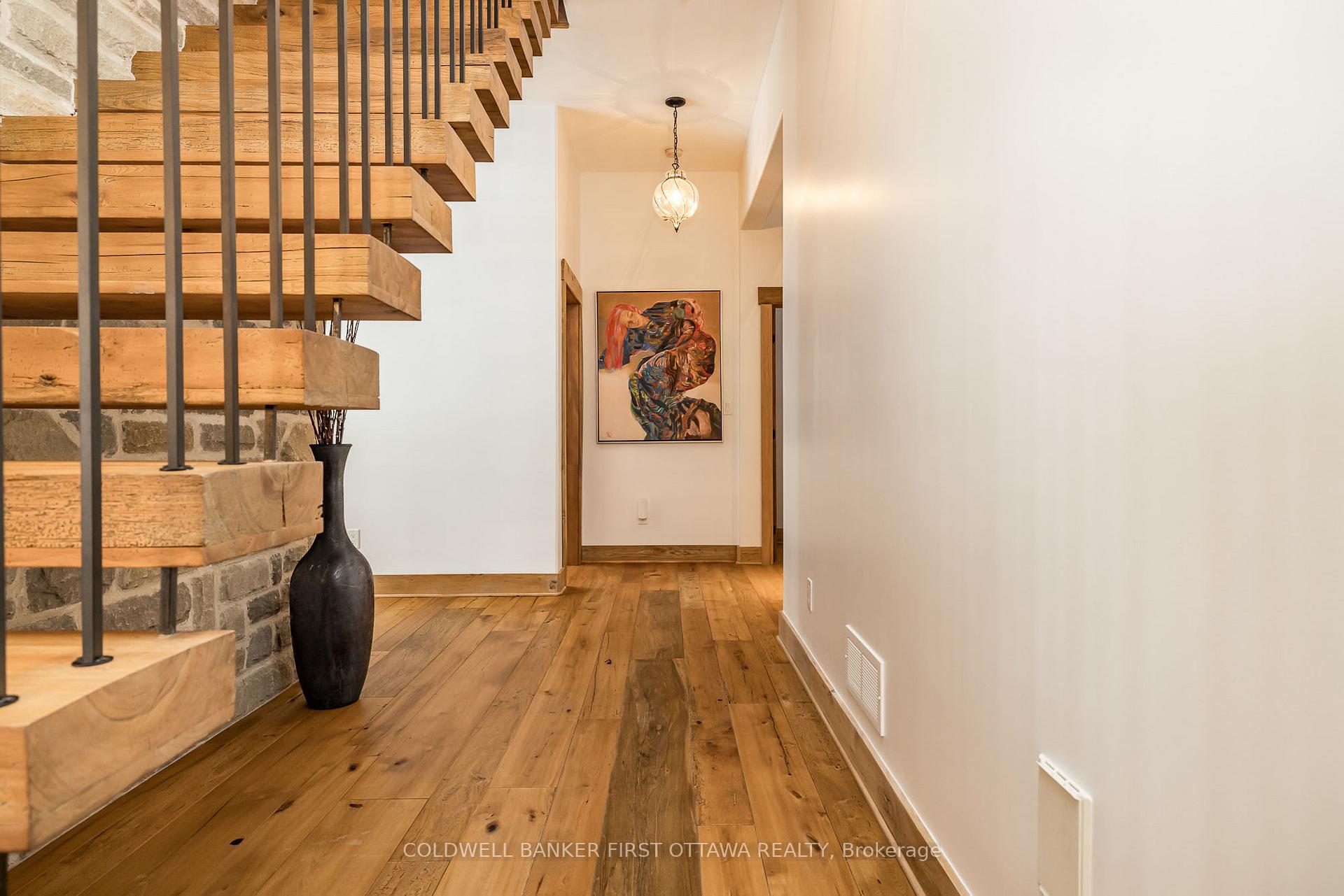 Photo 17 of 125 & 126 Munro Lane, Beckwith, Beckwith Twp — HOMEH