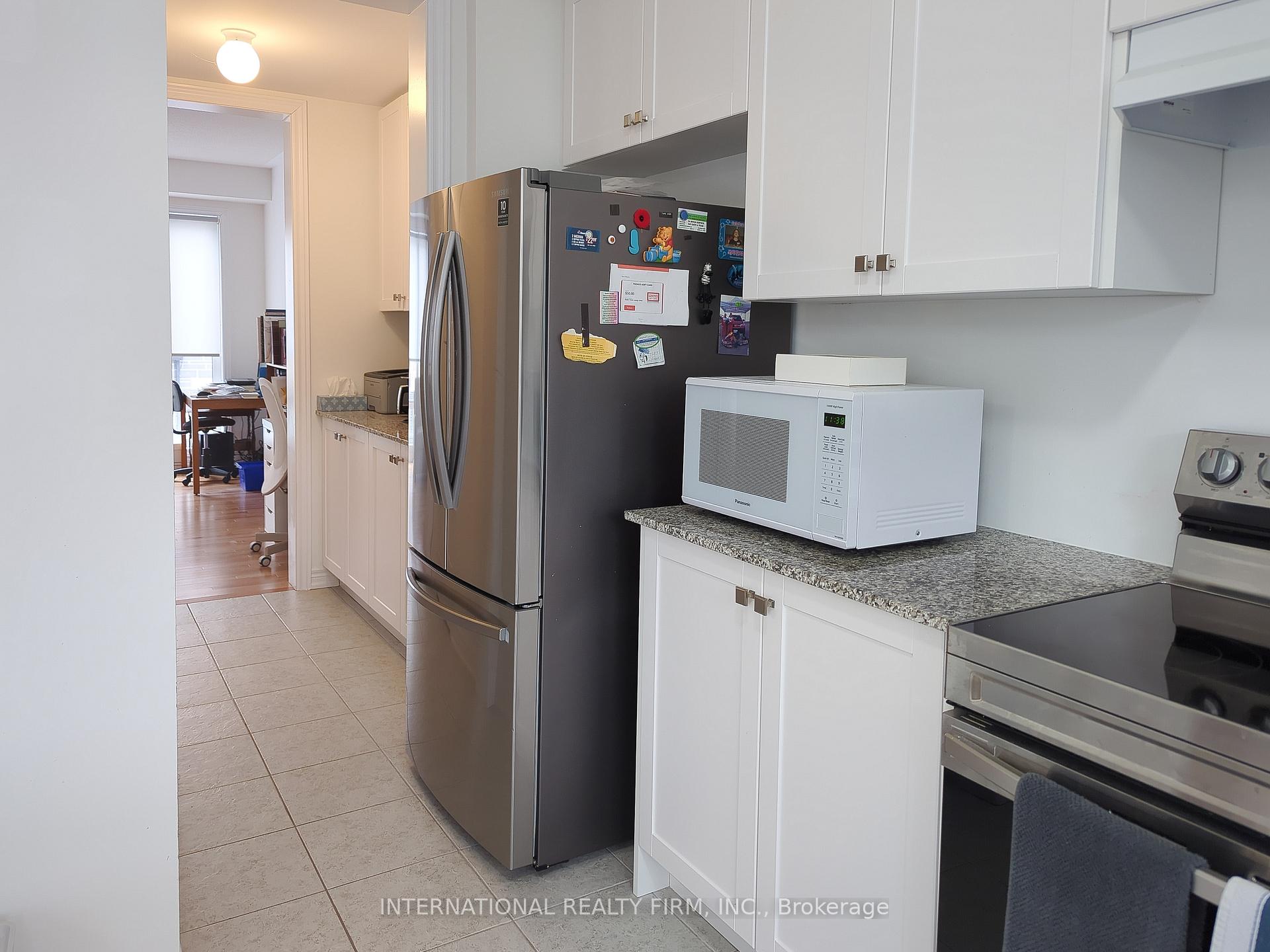 Photo 4 of 14 Steamboat Way, Whitby, Port Whitby — HOMEH
