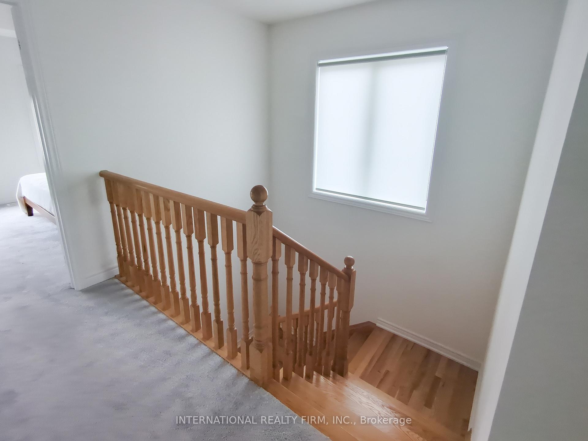 Photo 8 of 14 Steamboat Way, Whitby, Port Whitby — HOMEH