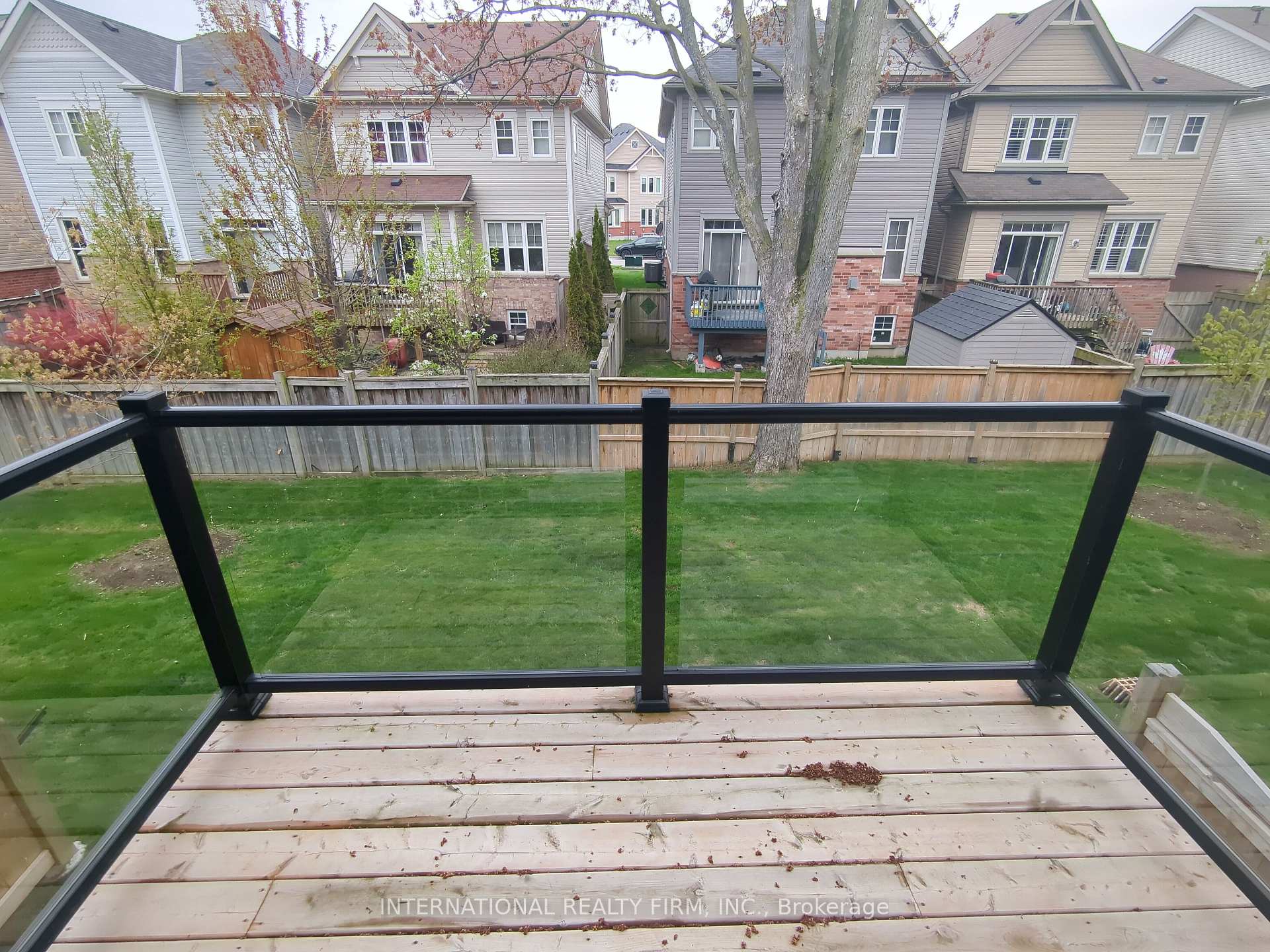 Photo 9 of 14 Steamboat Way, Whitby, Port Whitby — HOMEH