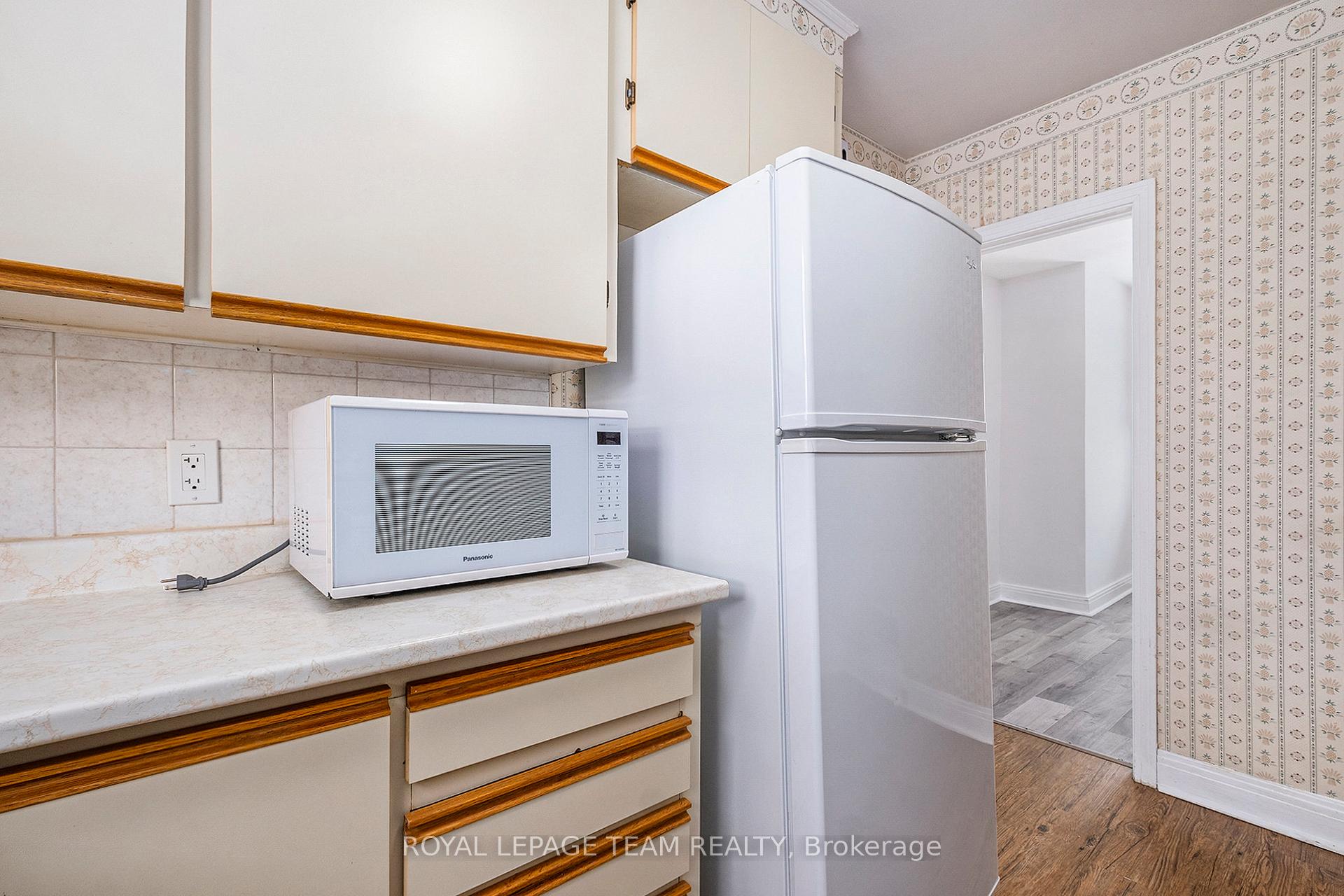 Photo 9 of 1558 Alta Vista Drive, Ottawa, Riverview Park — HOMEH