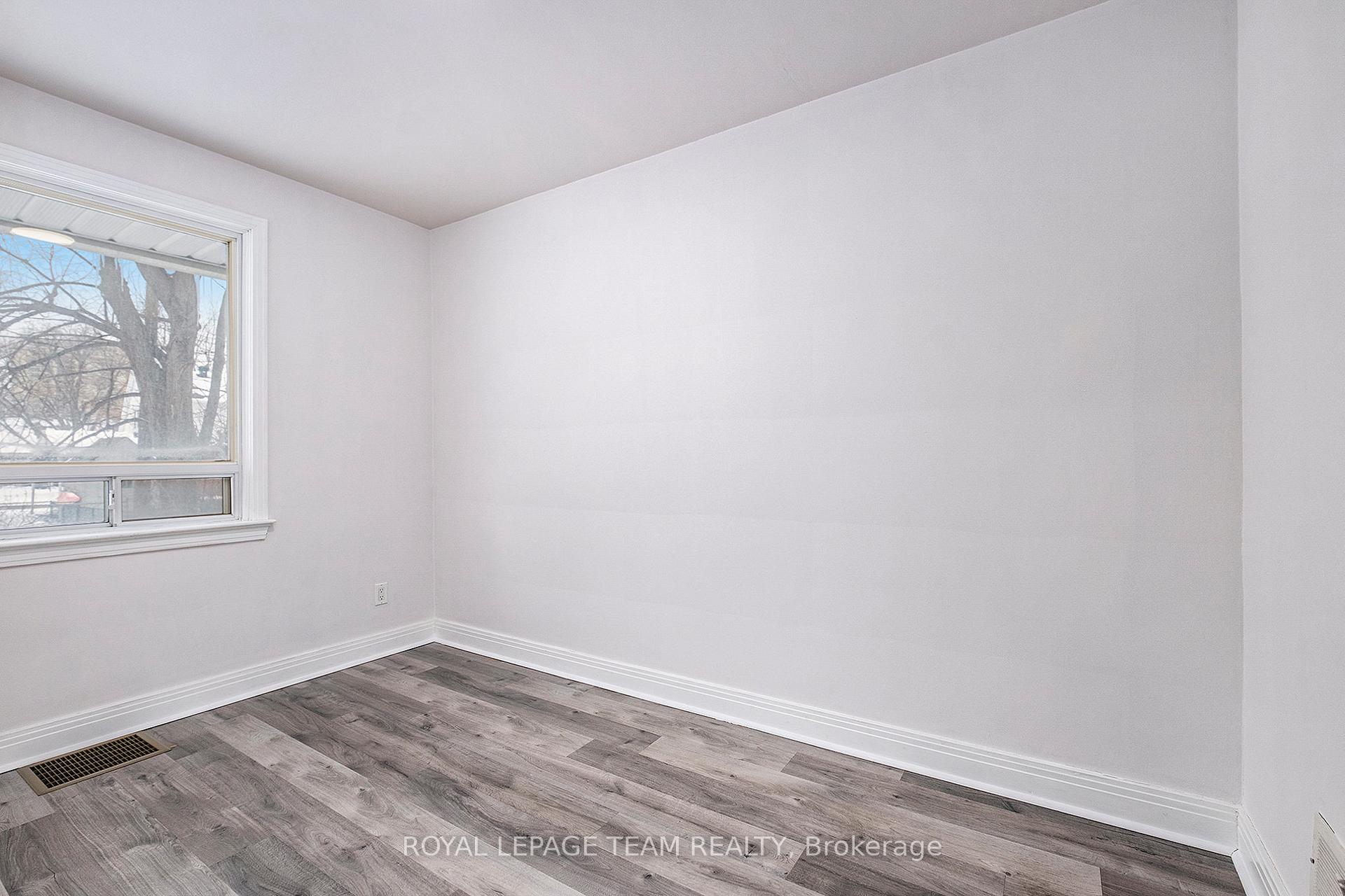 Photo 12 of 1558 Alta Vista Drive, Ottawa, Riverview Park — HOMEH