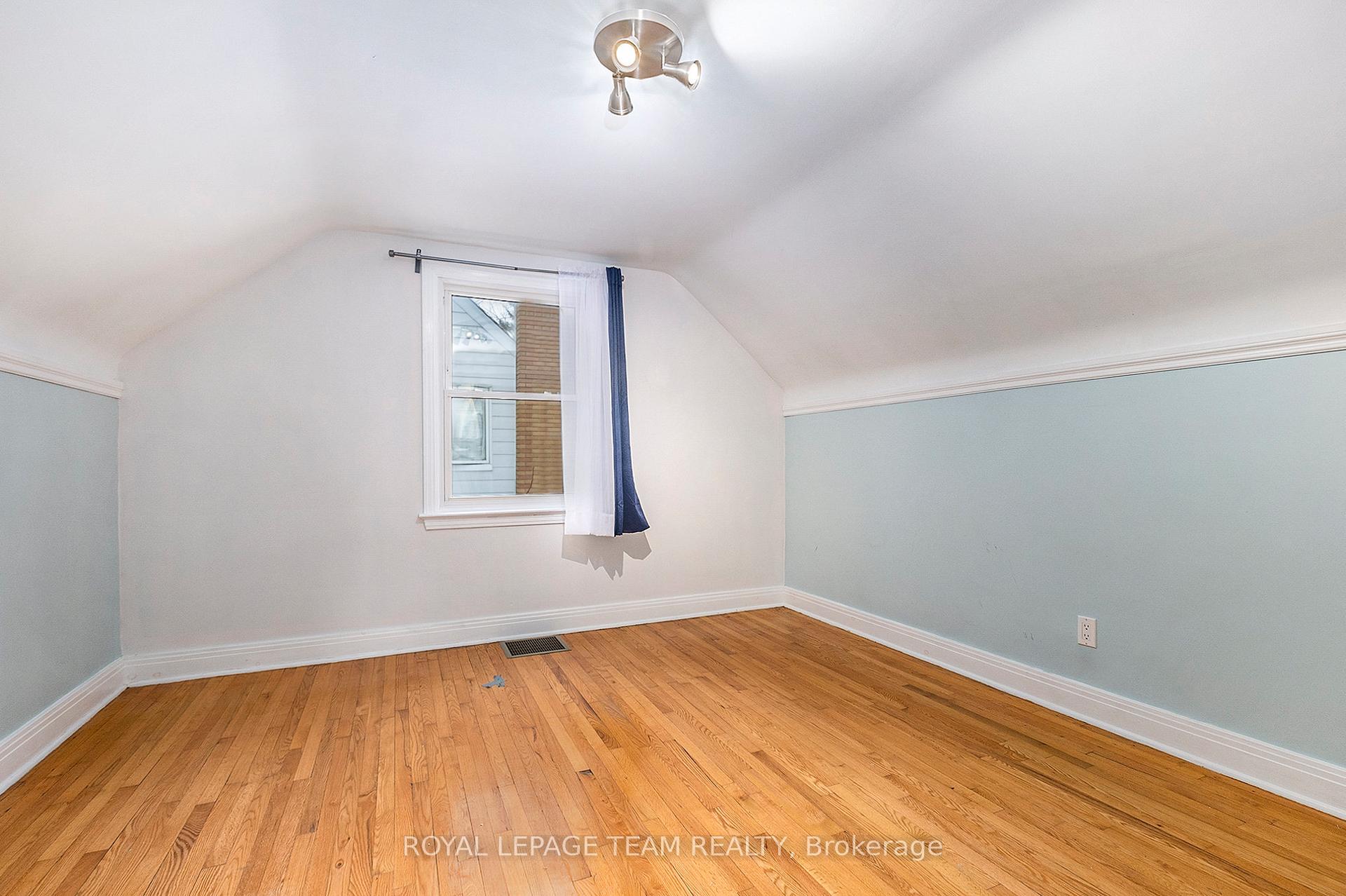 Photo 16 of 1558 Alta Vista Drive, Ottawa, Riverview Park — HOMEH