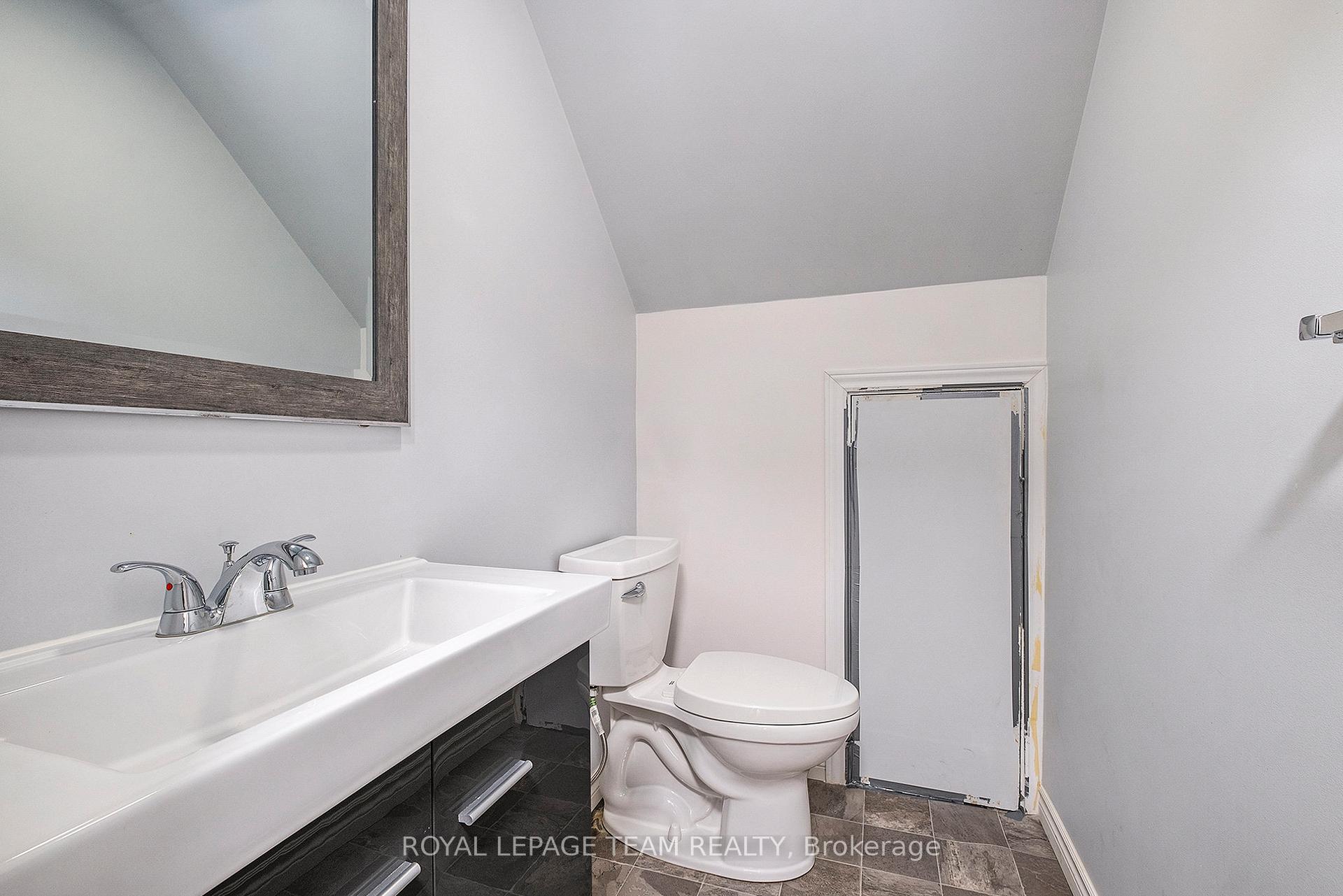 Photo 15 of 1558 Alta Vista Drive, Ottawa, Riverview Park — HOMEH