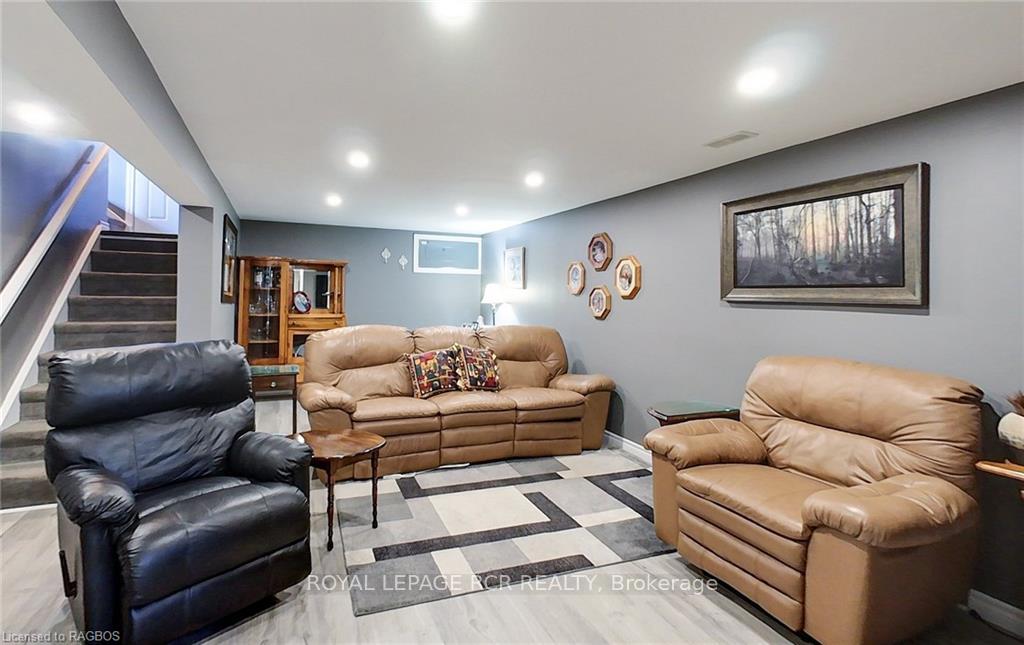 Photo 30 of 155 Barbara Street, West Grey — HOMEH